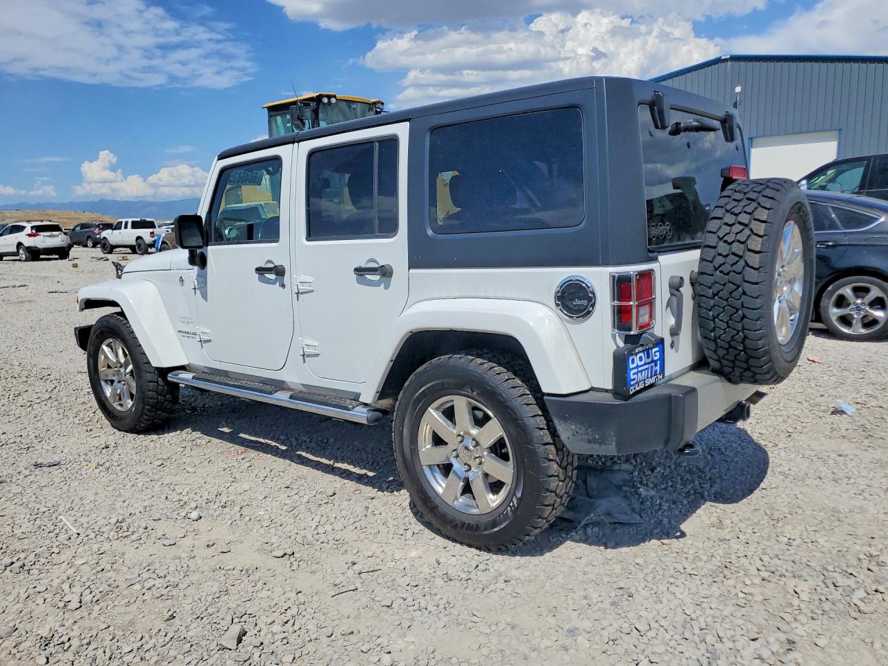 2015 Jeep Wrangler Unlimited Sahara White vin: 1C4BJWEG2FL594418