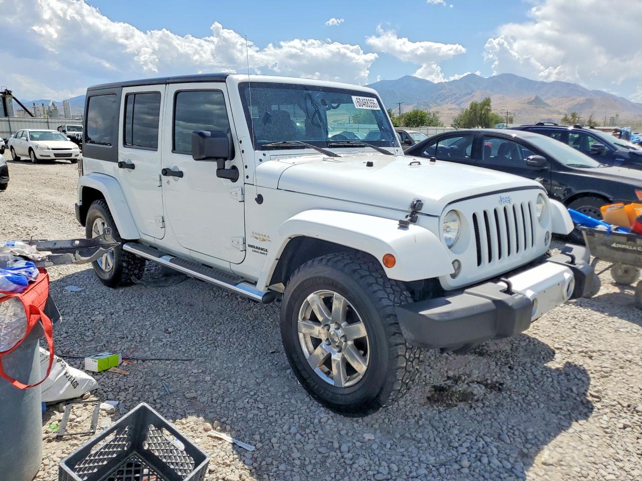 2015 Jeep Wrangler Unlimited Sahara White vin: 1C4BJWEG2FL594418