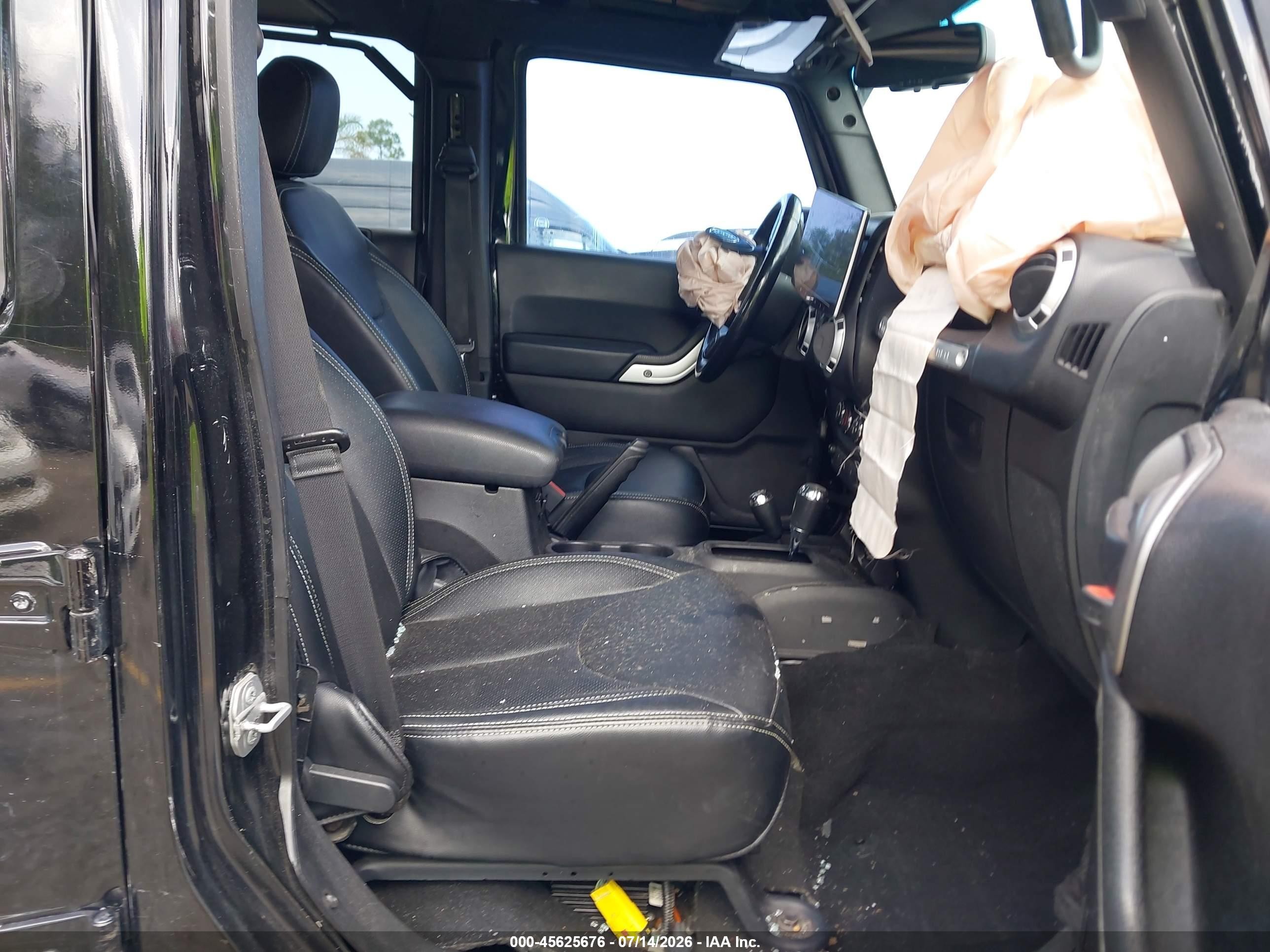 2015 Jeep Wrangler Unlimited Sahara Black vin: 1C4BJWEG2FL594807