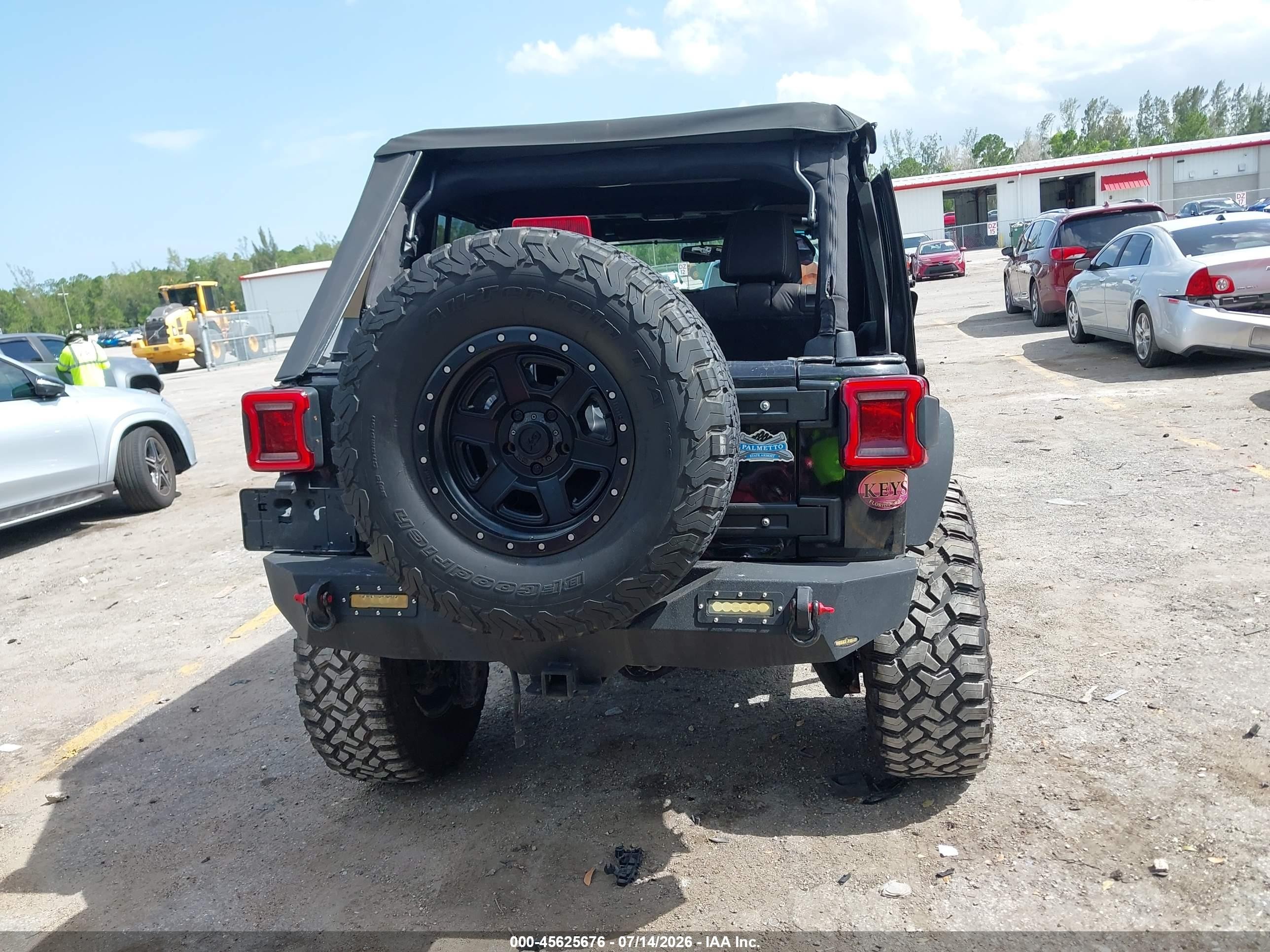 2015 Jeep Wrangler Unlimited Sahara Black vin: 1C4BJWEG2FL594807