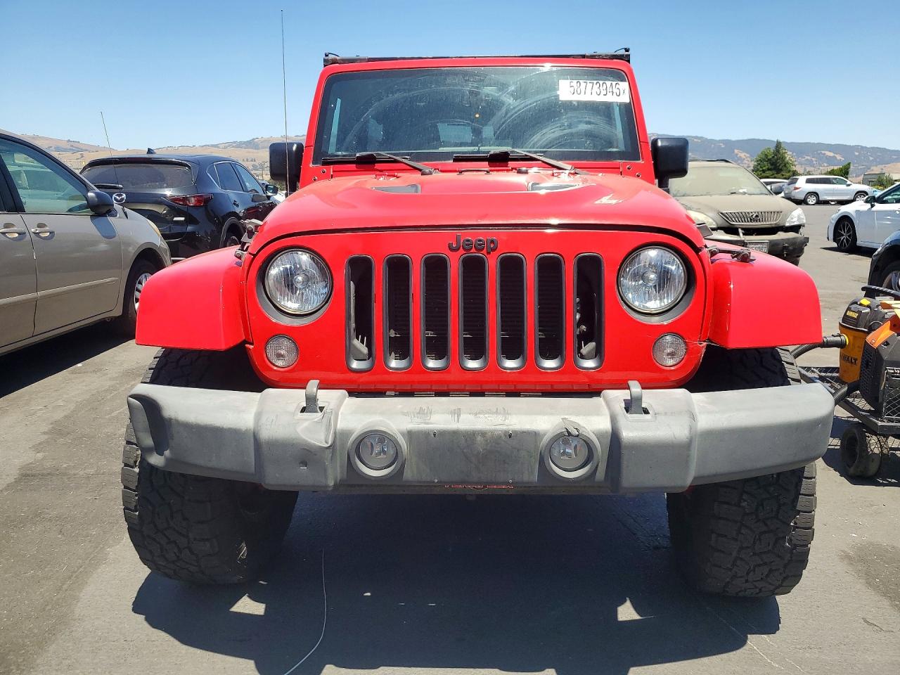 2015 Jeep Wrangler Unlimited Sahara Red vin: 1C4BJWEG2FL600458
