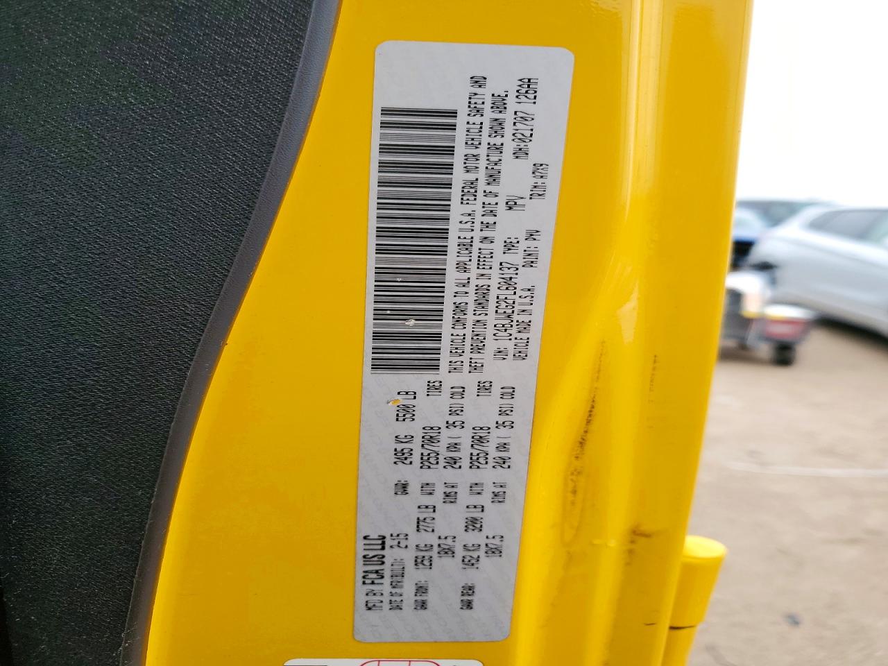 2015 Jeep Wrangler Unlimited Sahara Yellow vin: 1C4BJWEG2FL604137