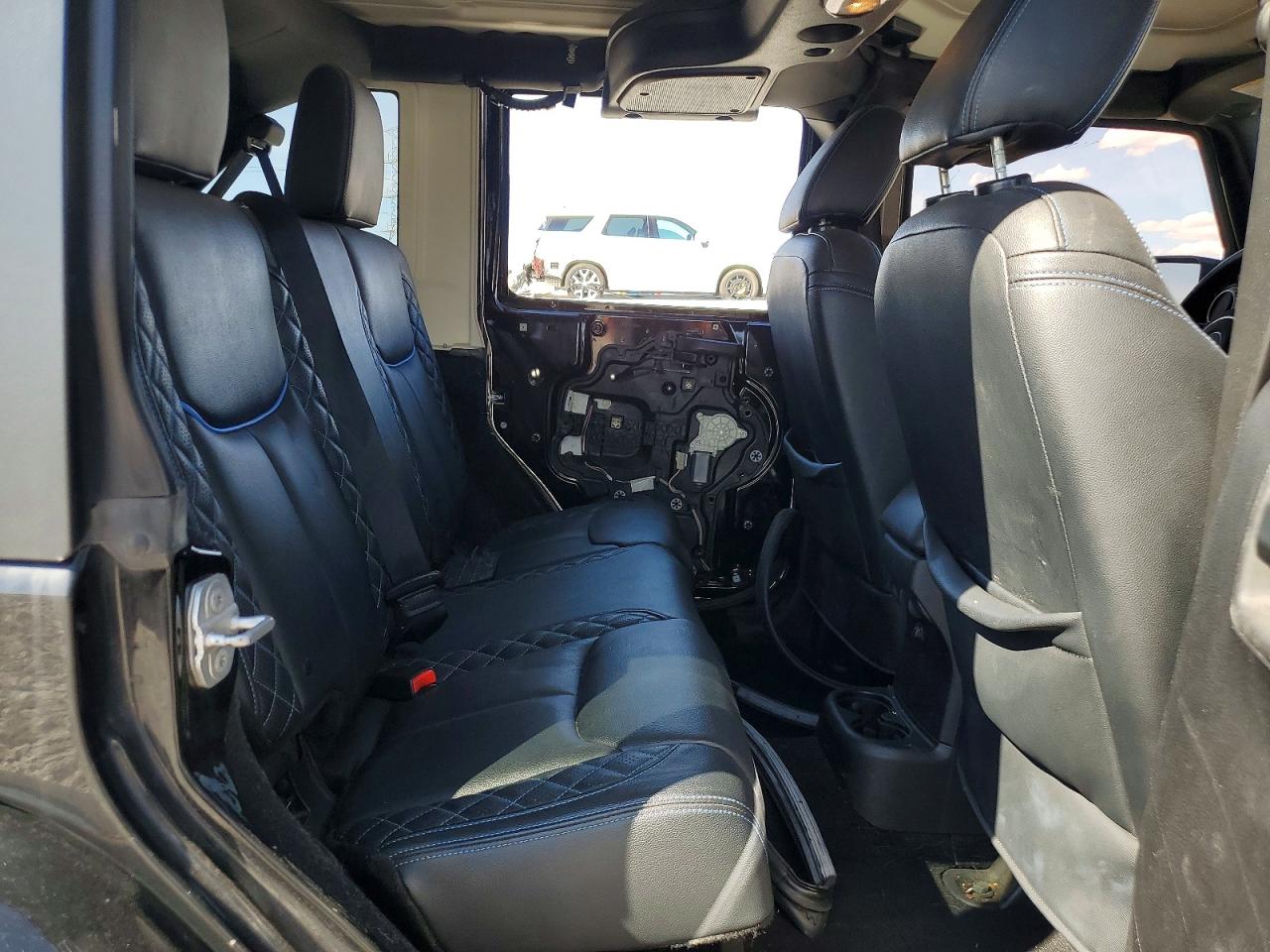 2015 Jeep Wrangler Unlimited Sahara Black vin: 1C4BJWEG2FL651152