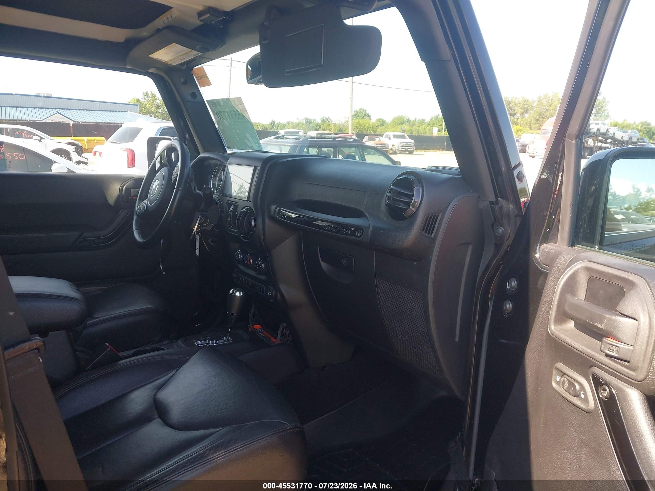 2015 Jeep Wrangler Unlimited Altitude Black vin: 1C4BJWEG2FL764762