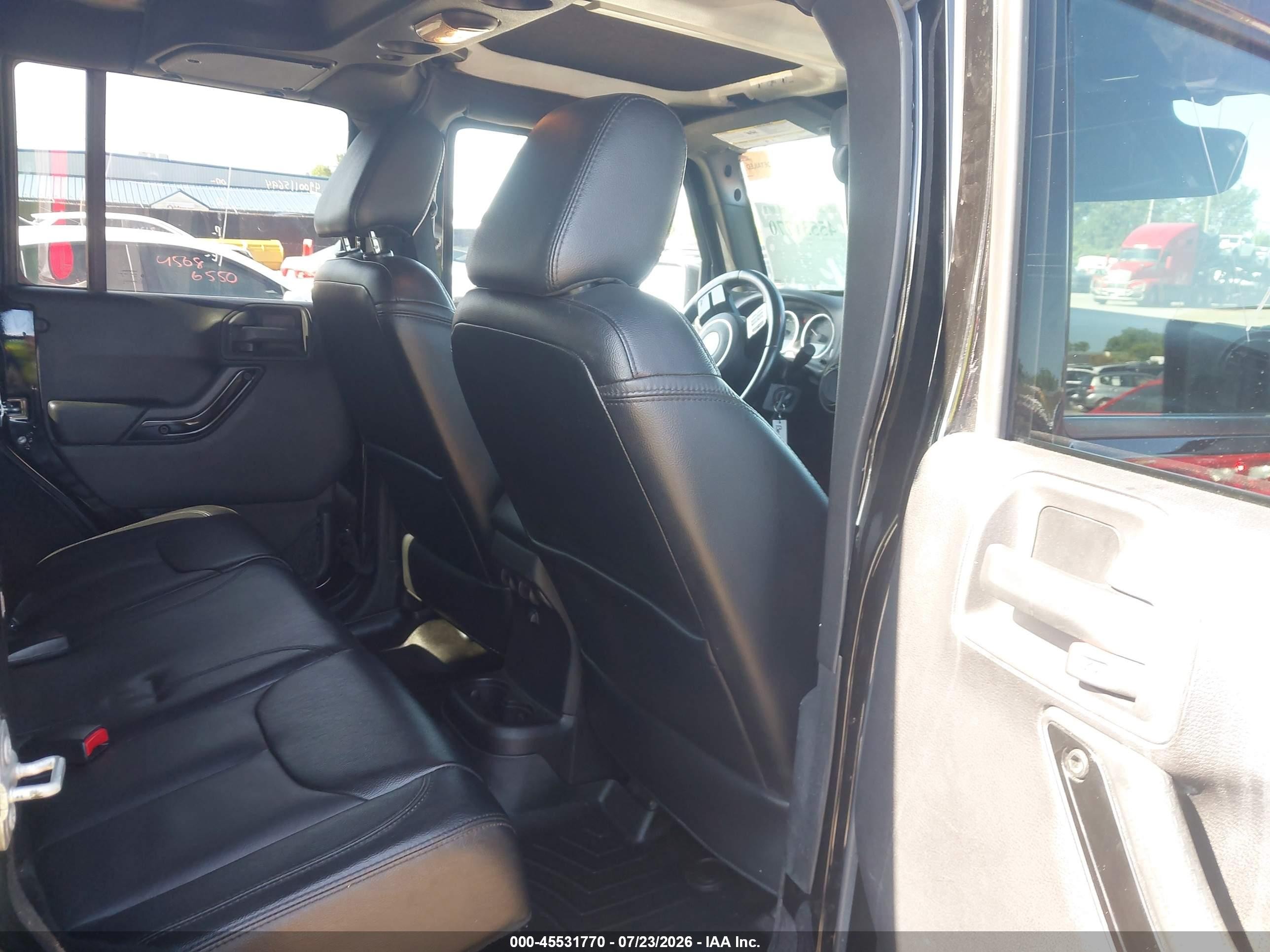 2015 Jeep Wrangler Unlimited Altitude Black vin: 1C4BJWEG2FL764762