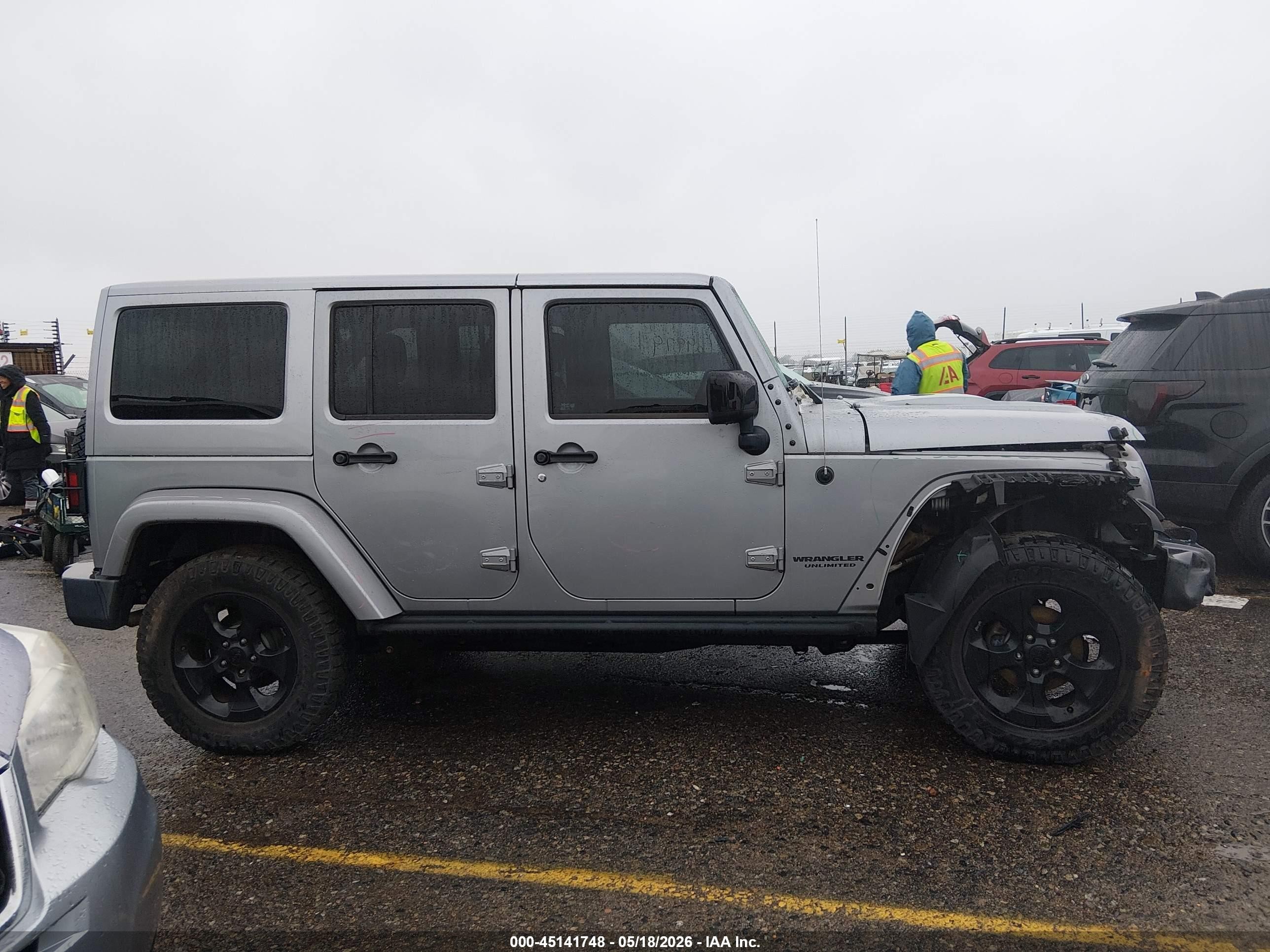 2015 Jeep Wrangler Unlimited Altitude Black vin: 1C4BJWEG2FL767628