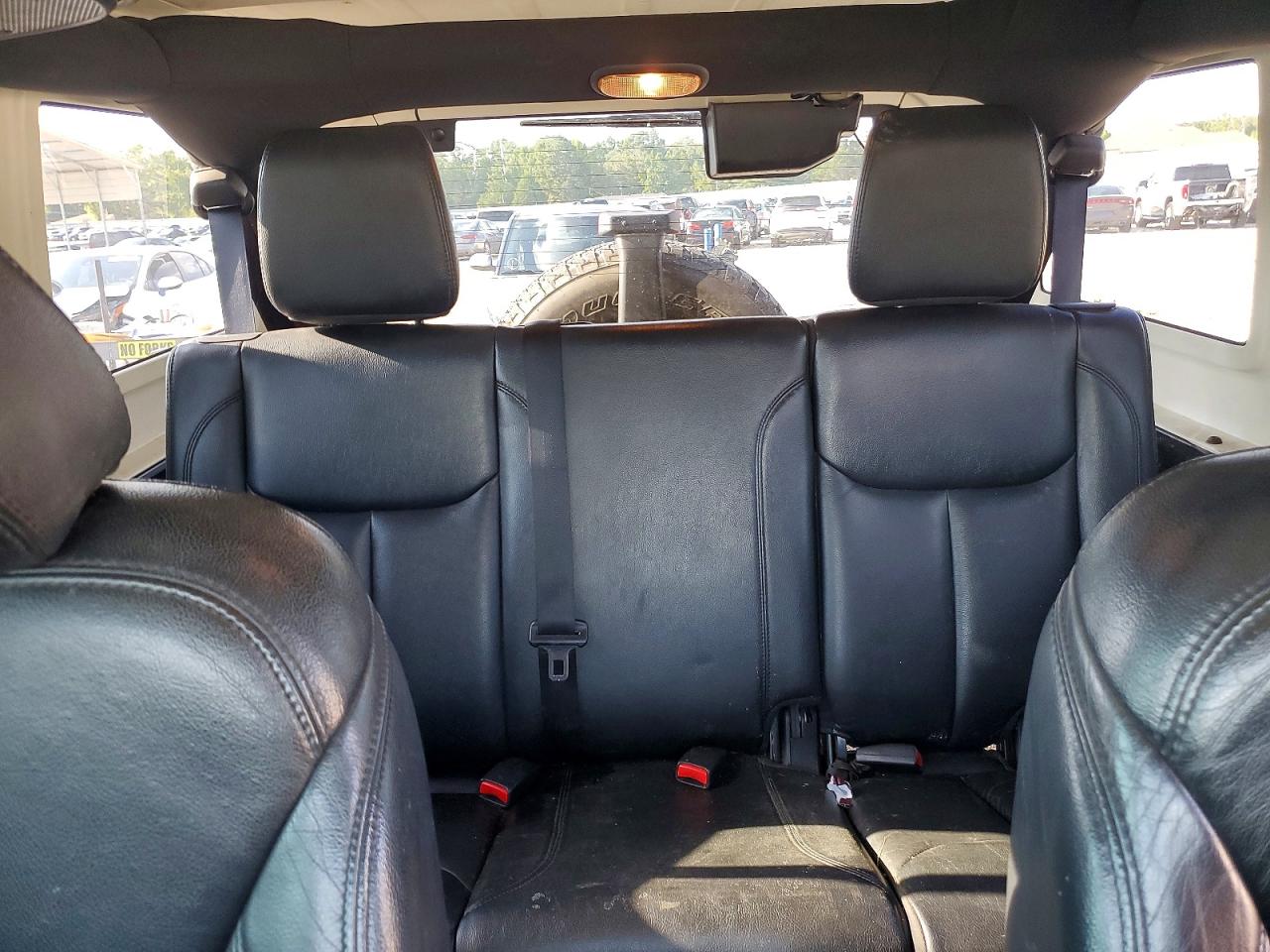 2015 Jeep Wrangler Unlimited Sahara Silver vin: 1C4BJWEG2FL767886