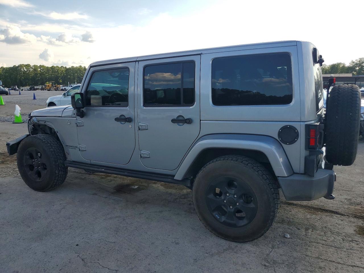 2015 Jeep Wrangler Unlimited Sahara Silver vin: 1C4BJWEG2FL767886