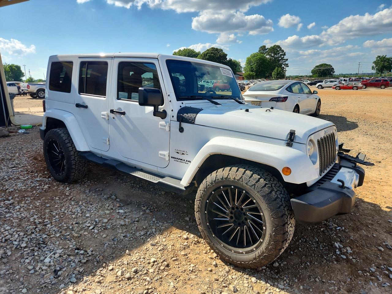 2017 Jeep Wrangler Unlimited Sahara White vin: 1C4BJWEG2HL554844