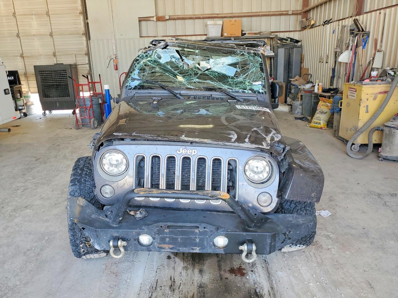 2017 Jeep Wrangler Unlimited Sahara Gray vin: 1C4BJWEG2HL669170