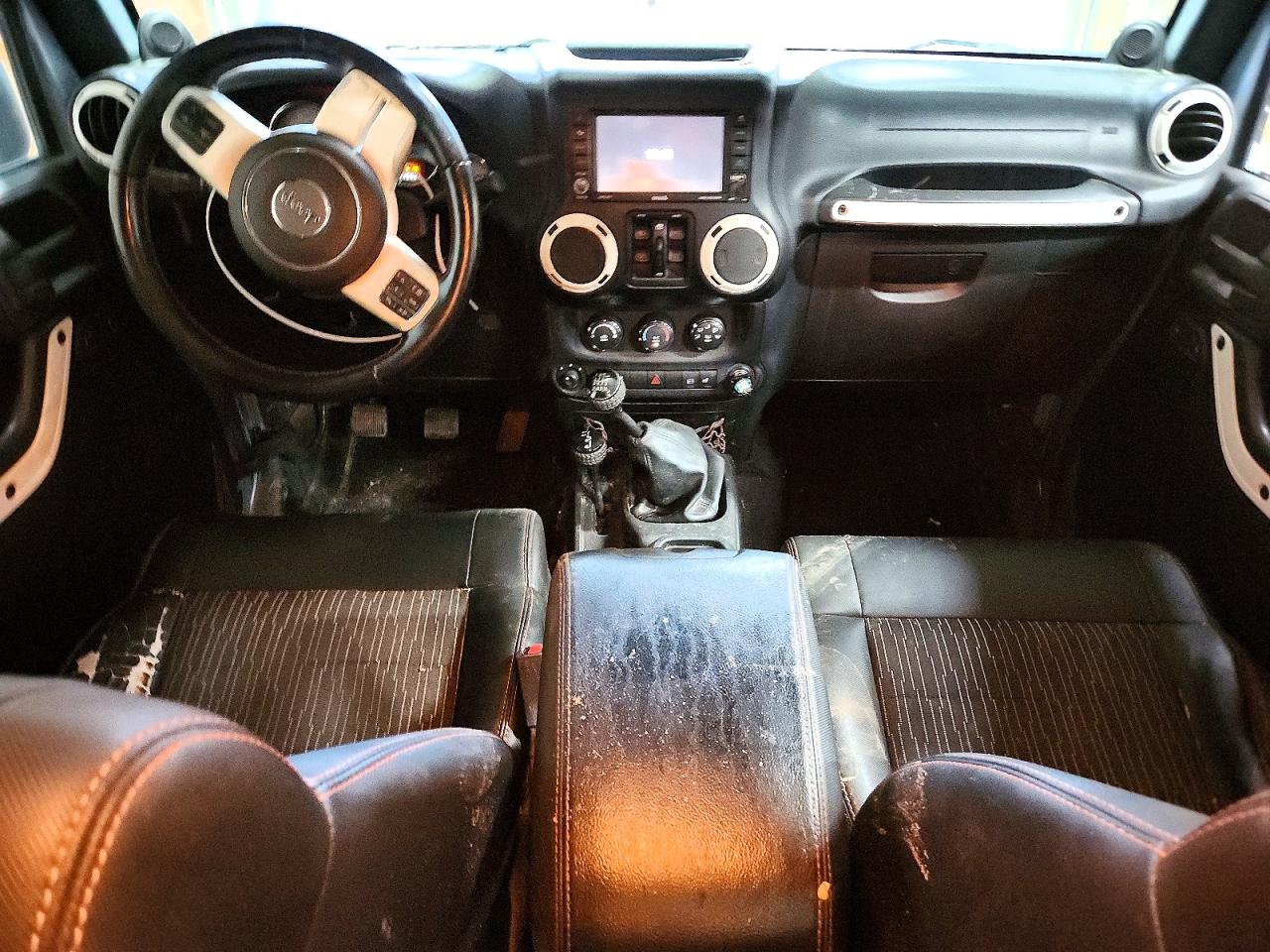 2012 Jeep Wrangler Unlimited Sahara Gray vin: 1C4BJWEG3CL148533