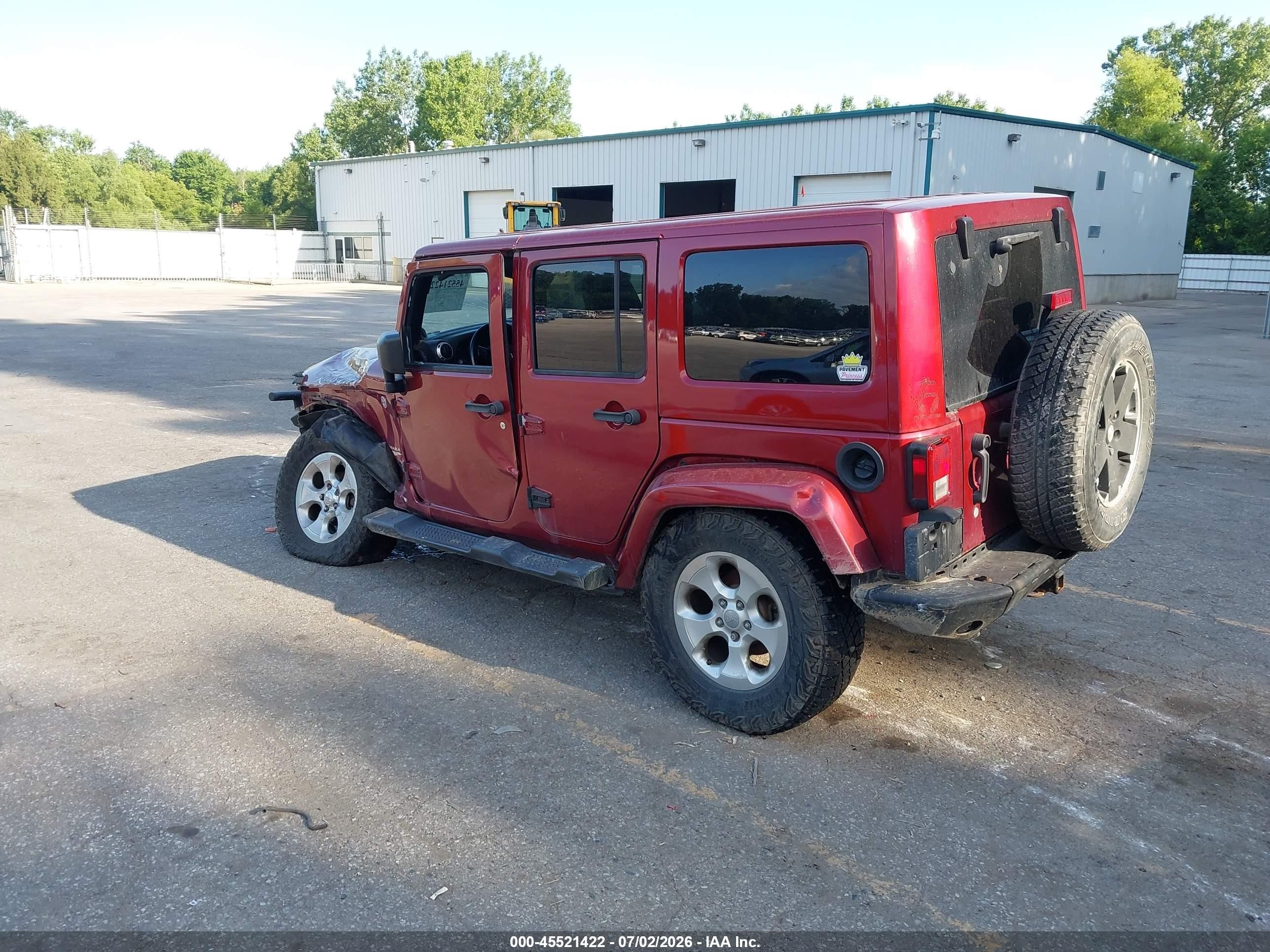2012 Jeep Wrangler Unlimited Sahara Red vin: 1C4BJWEG3CL179538