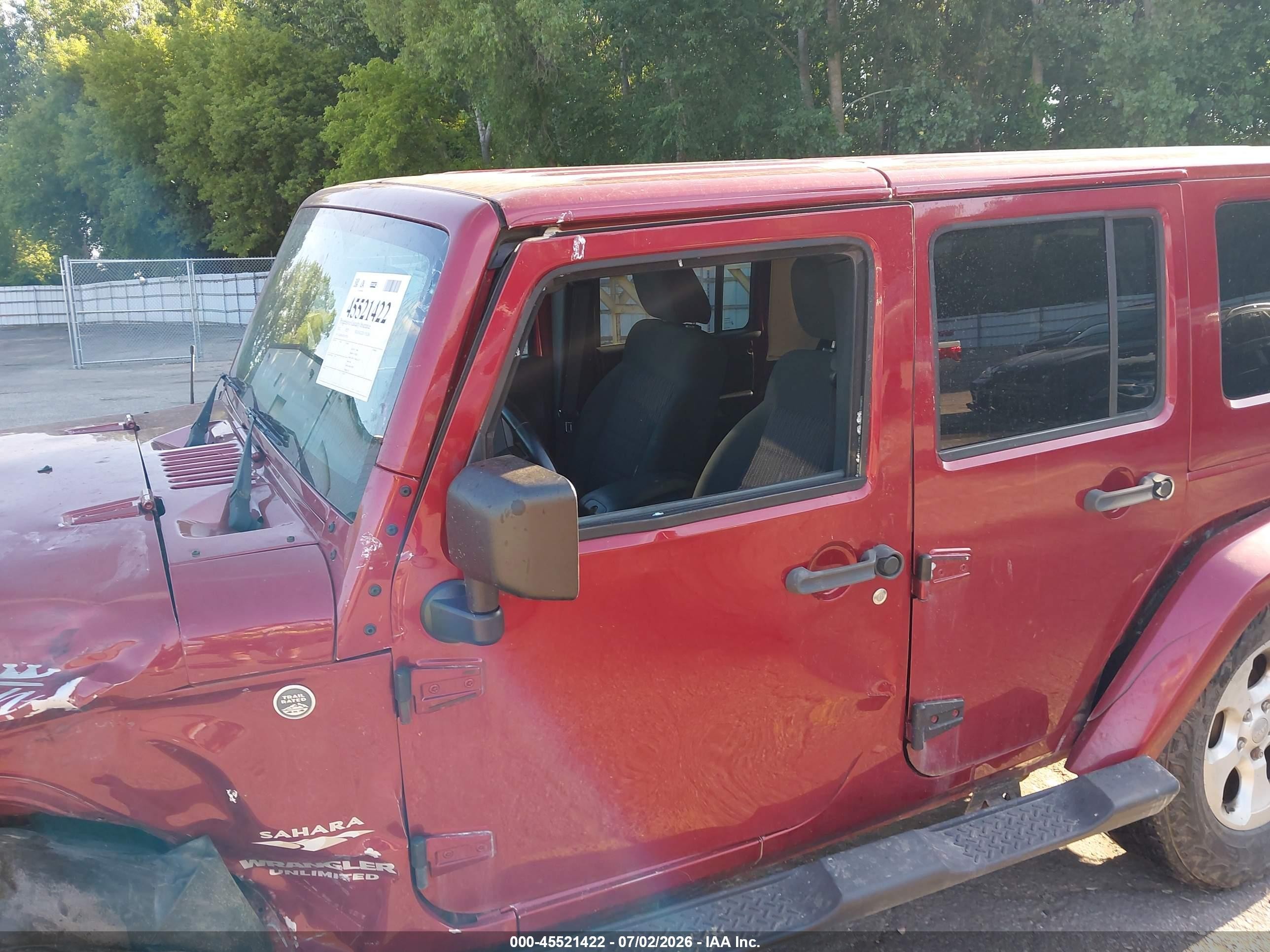 2012 Jeep Wrangler Unlimited Sahara Red vin: 1C4BJWEG3CL179538