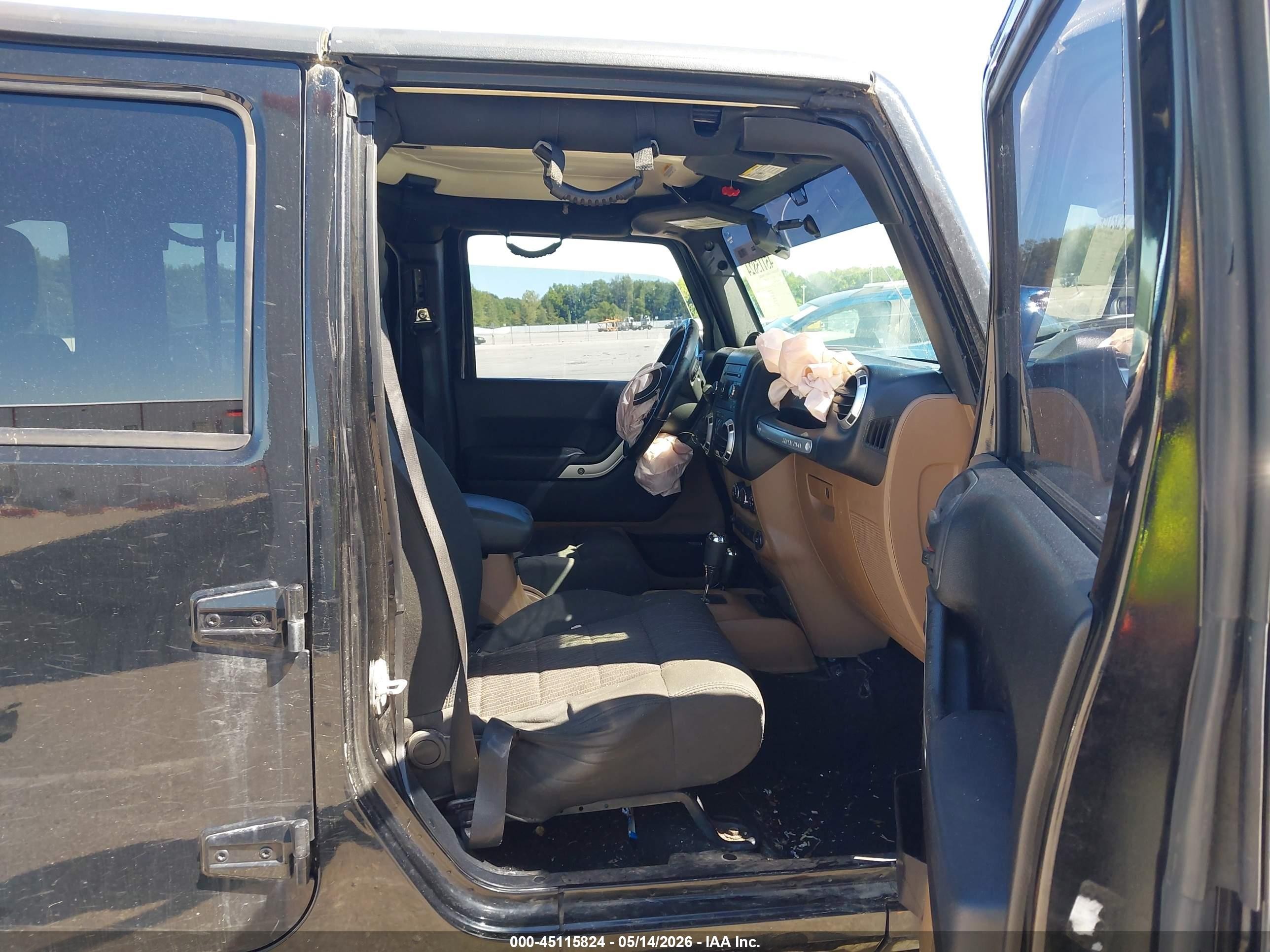 2012 Jeep Wrangler Unlimited Sahara Черный vin: 1C4BJWEG3CL185064