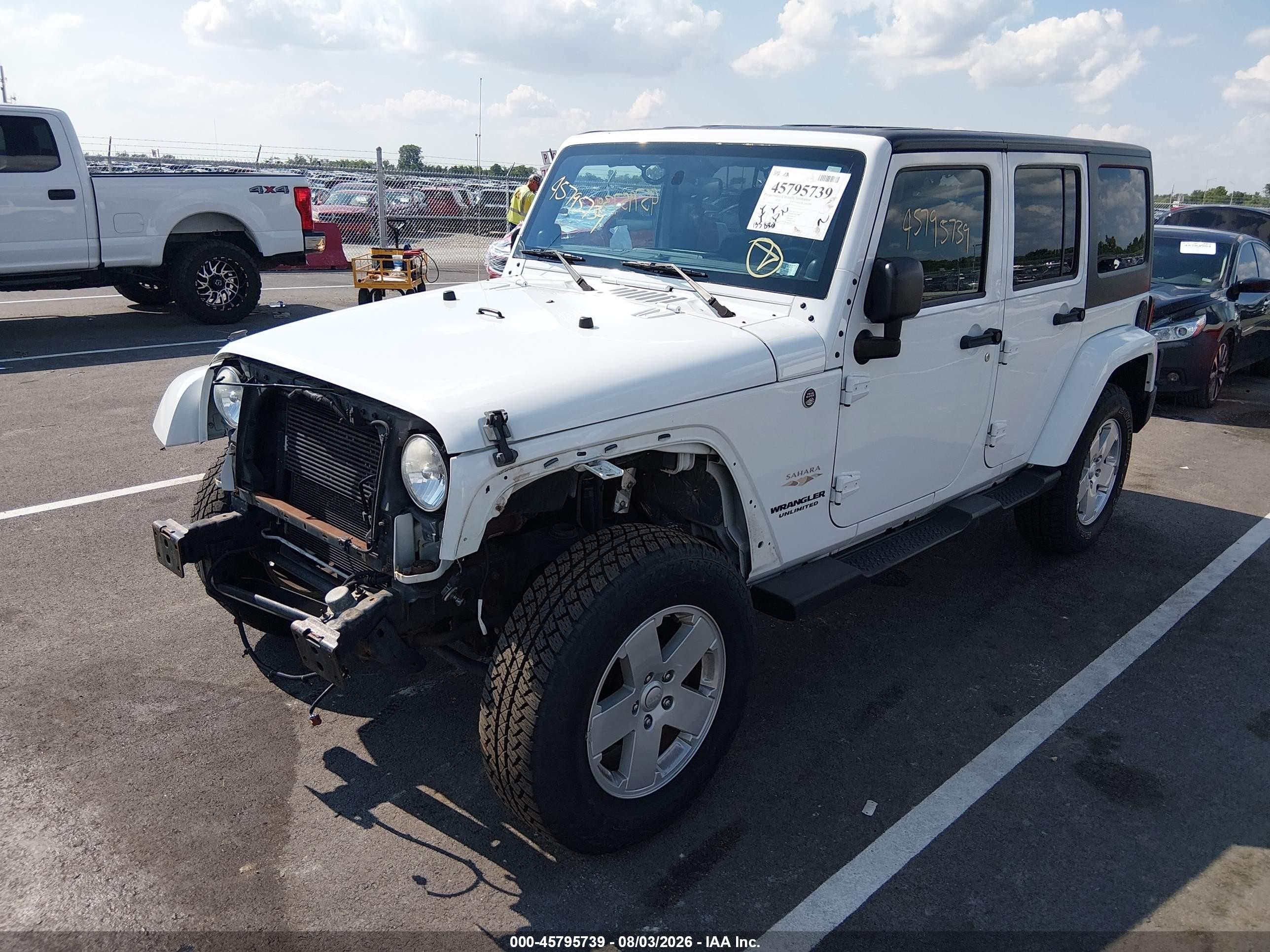2012 Jeep Wrangler Unlimited Sahara White vin: 1C4BJWEG3CL213073