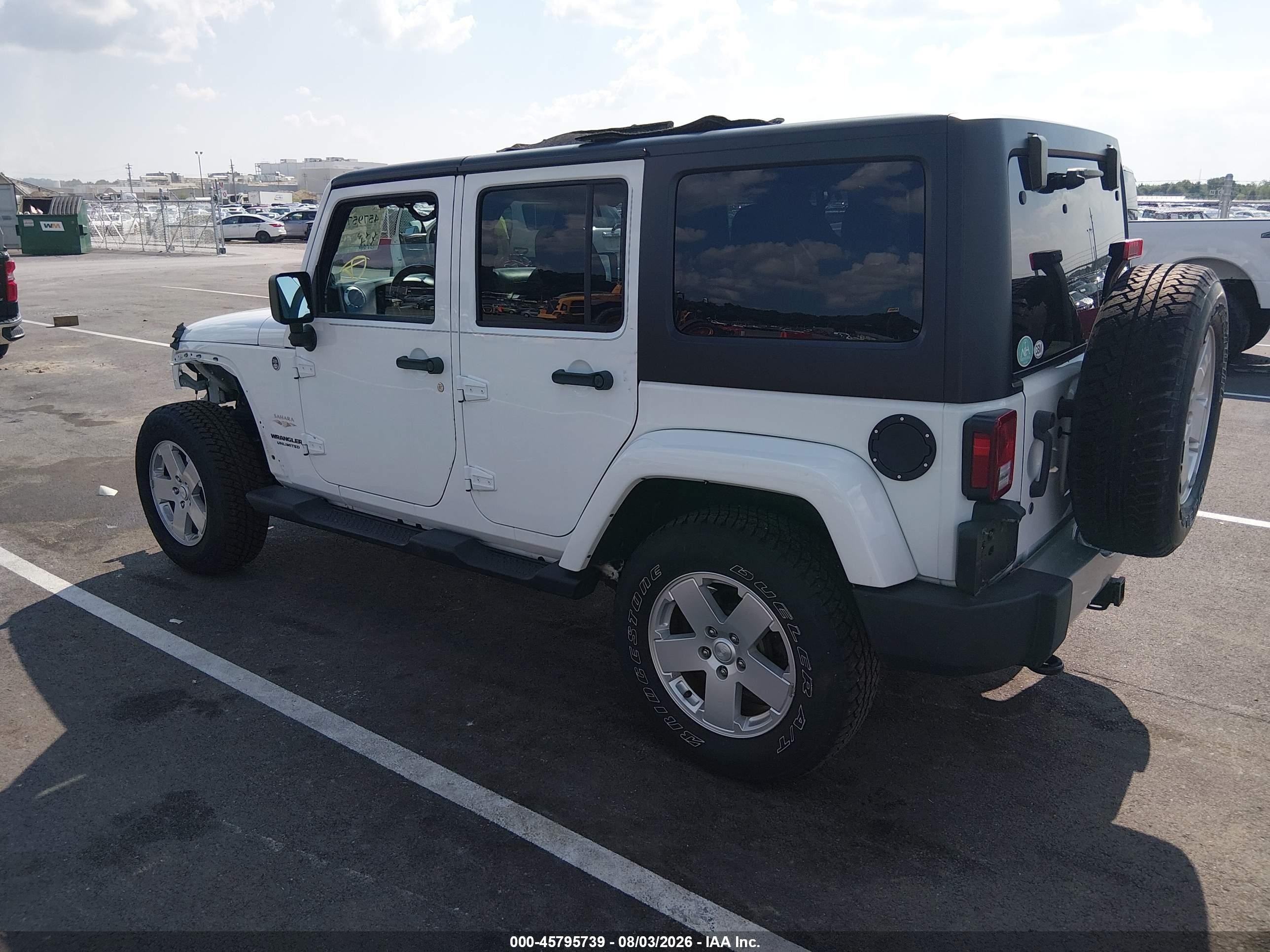 2012 Jeep Wrangler Unlimited Sahara White vin: 1C4BJWEG3CL213073