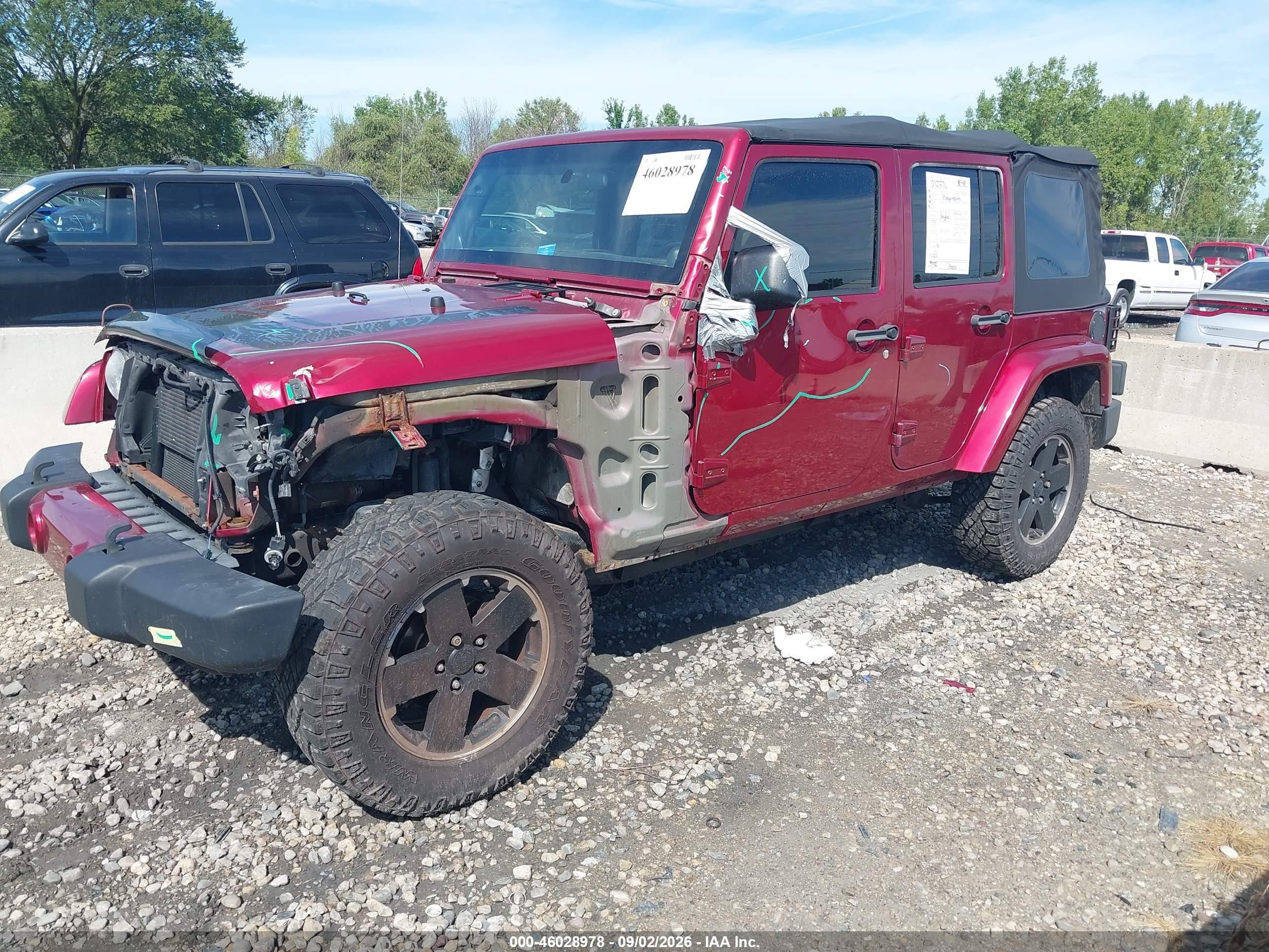 2012 Jeep Wrangler Unlimited Sahara Red vin: 1C4BJWEG3CL250642