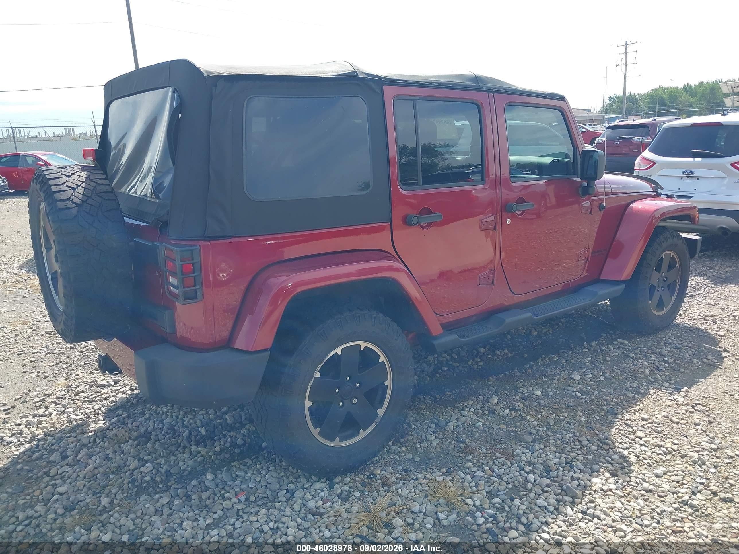 2012 Jeep Wrangler Unlimited Sahara Red vin: 1C4BJWEG3CL250642