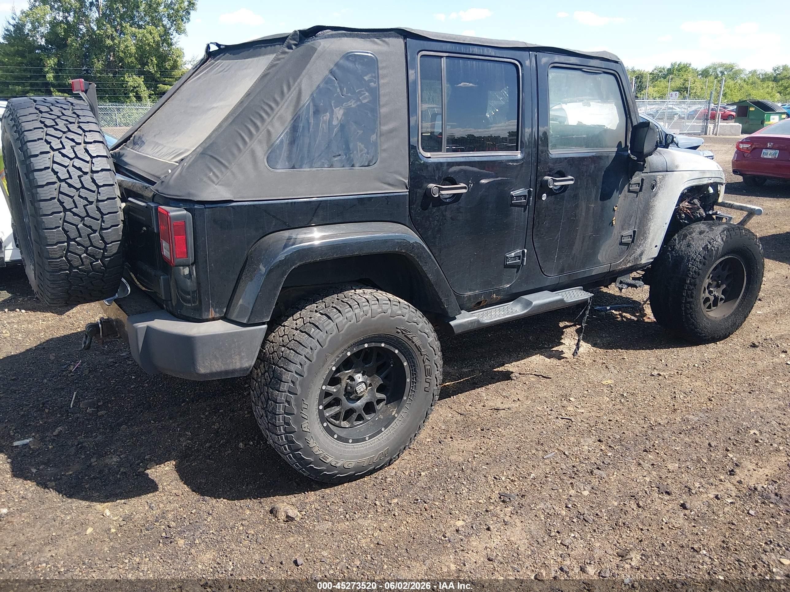 2012 Jeep Wrangler Unlimited Sahara Black vin: 1C4BJWEG3CL250673