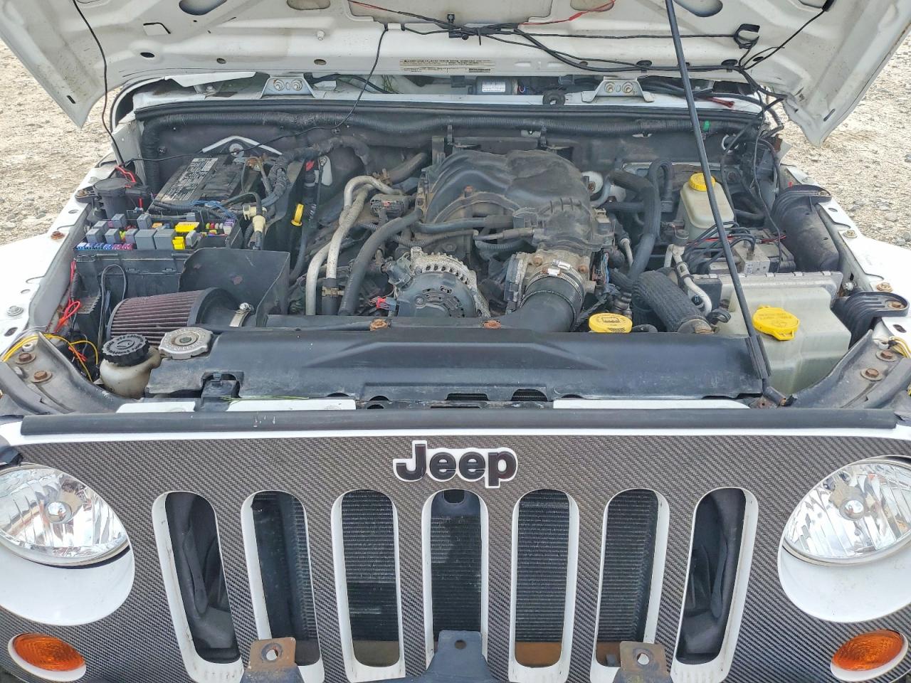 2012 Jeep Wrangler Unlimited Sahara Белый vin: 1C4BJWEG3CL277680