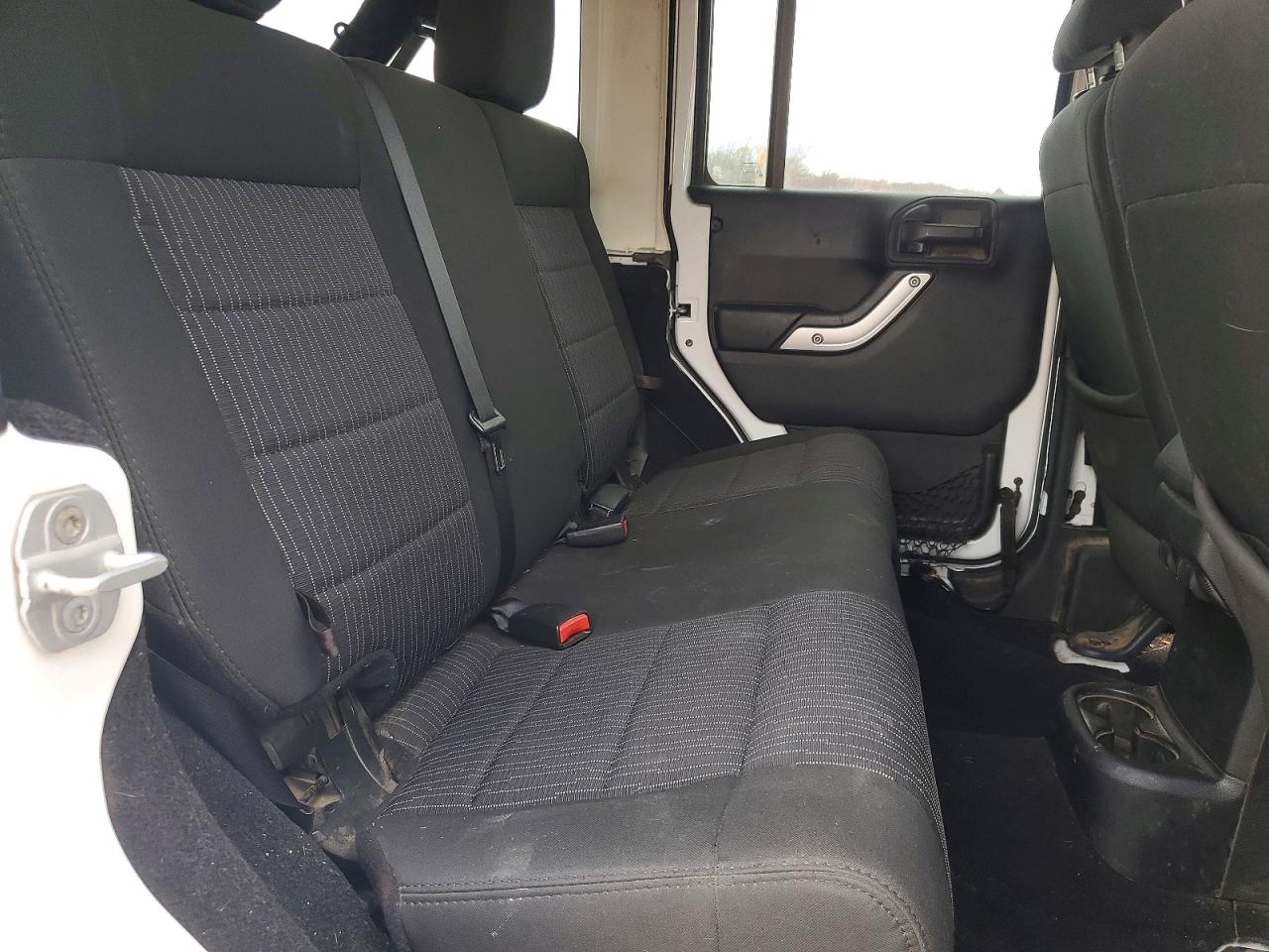2012 Jeep Wrangler Unlimited Sahara Белый vin: 1C4BJWEG3CL277680