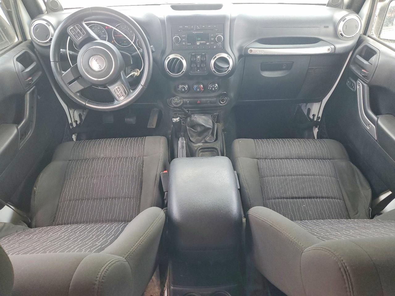 2012 Jeep Wrangler Unlimited Sahara Белый vin: 1C4BJWEG3CL277680