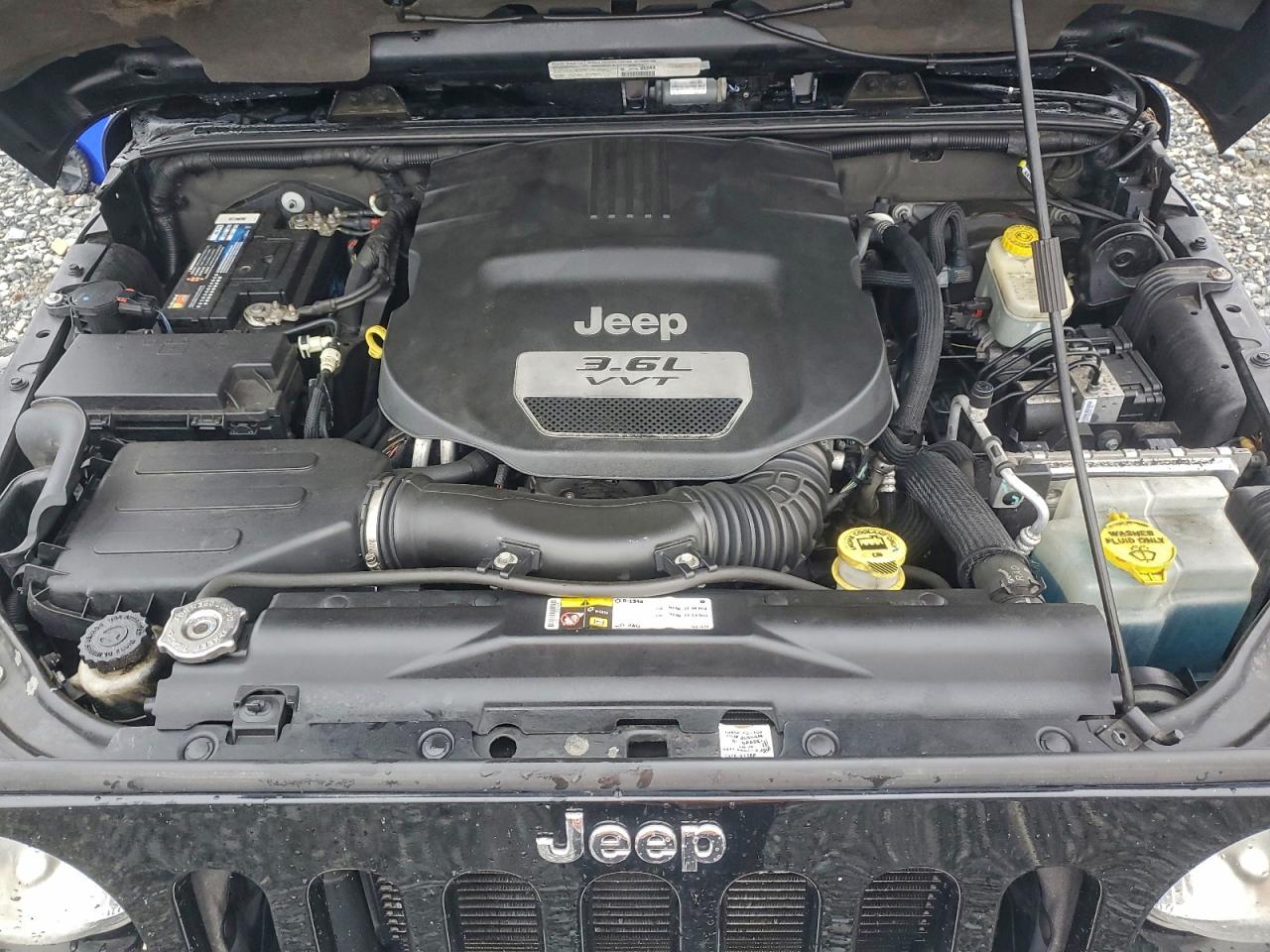 2013 Jeep Wrangler Unlimited Sahara Black vin: 1C4BJWEG3DL538646