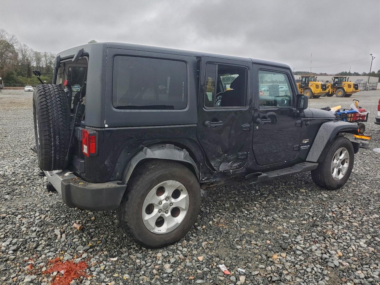 2013 Jeep Wrangler Unlimited Sahara Black vin: 1C4BJWEG3DL538646