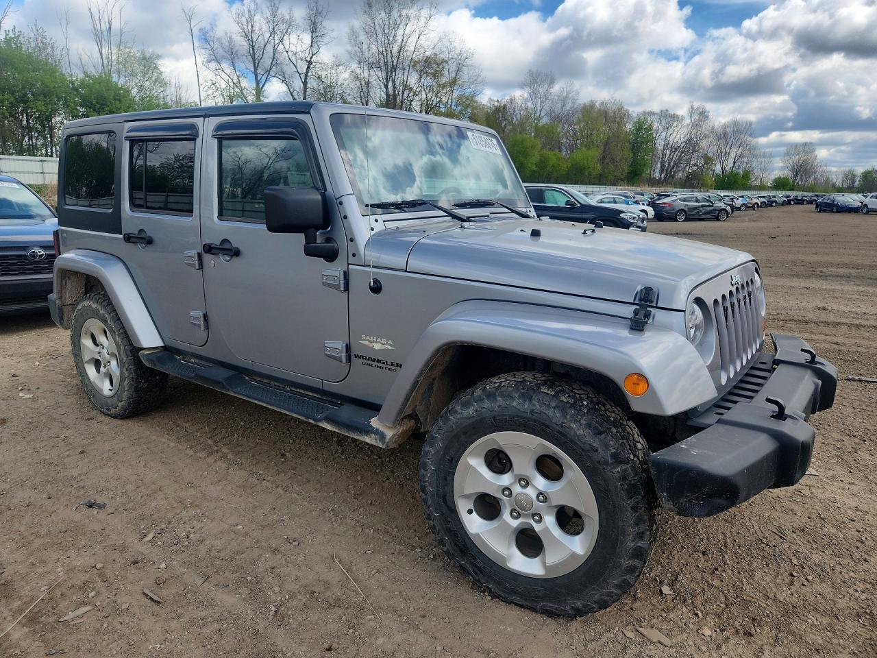 2013 Jeep Wrangler Unlimited Sahara Silver vin: 1C4BJWEG3DL635829