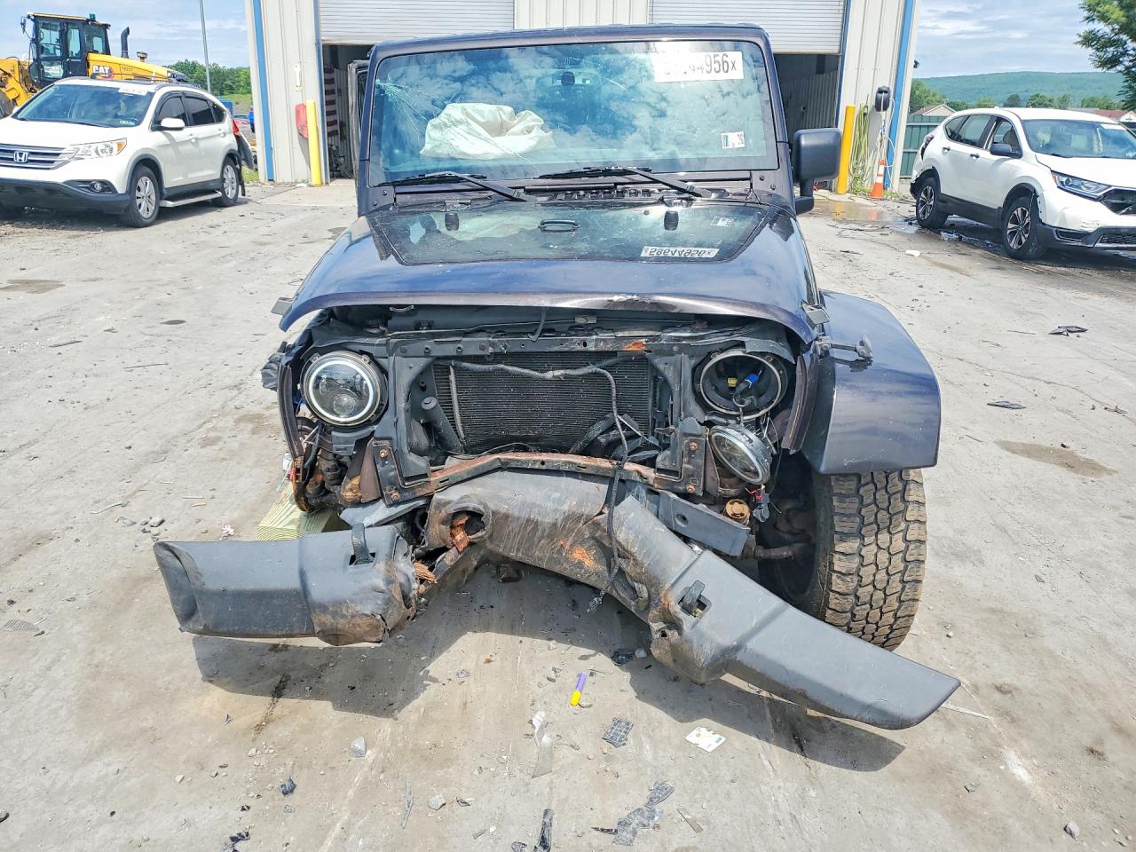 2013 Jeep Wrangler Unlimited Sahara Brown vin: 1C4BJWEG3DL641808