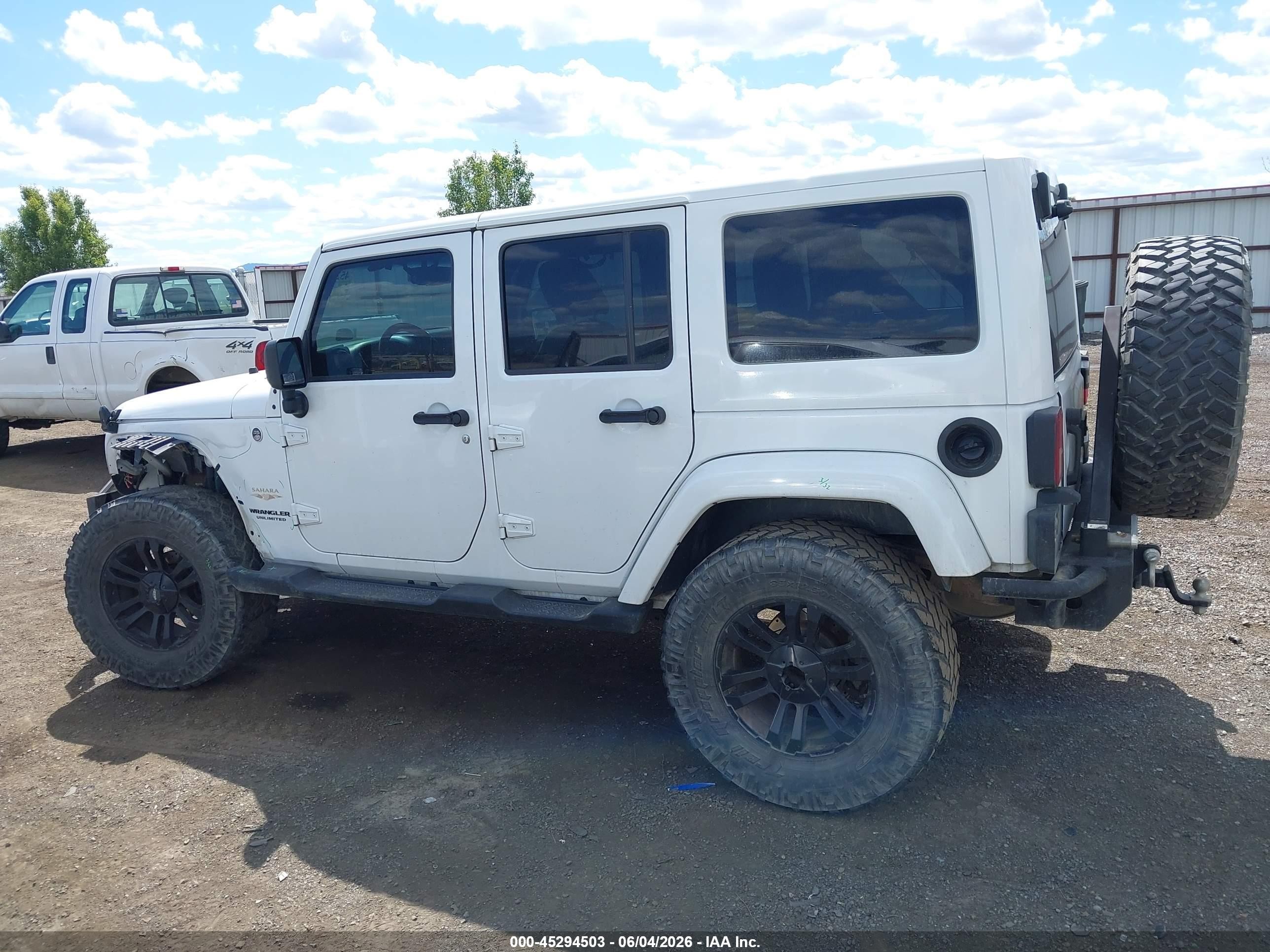 2014 Jeep Wrangler Unlimited Sahara Белый vin: 1C4BJWEG3EL122078