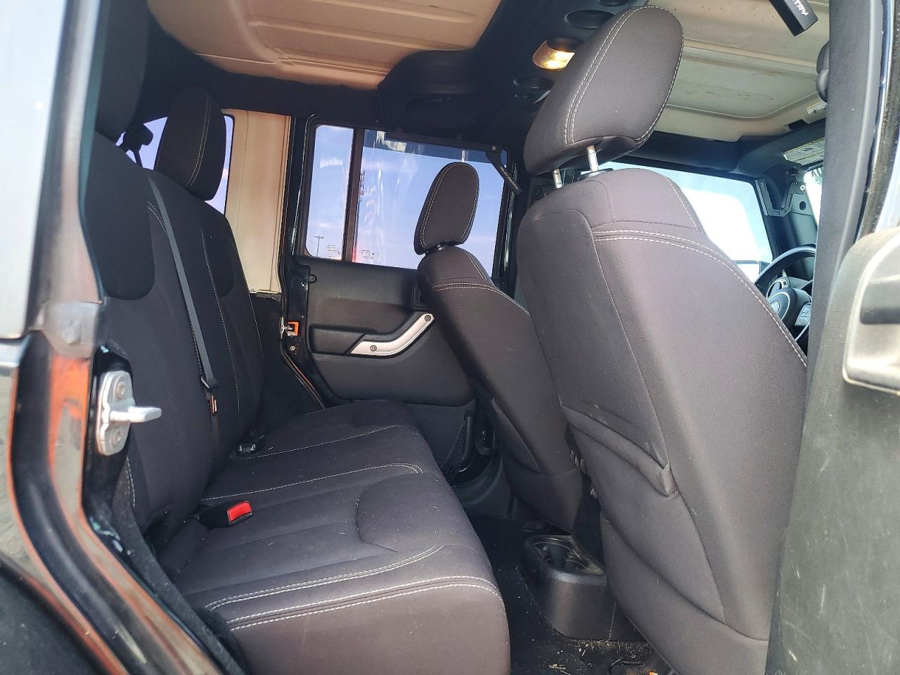 2014 Jeep Wrangler Unlimited Sahara Black vin: 1C4BJWEG3EL129094
