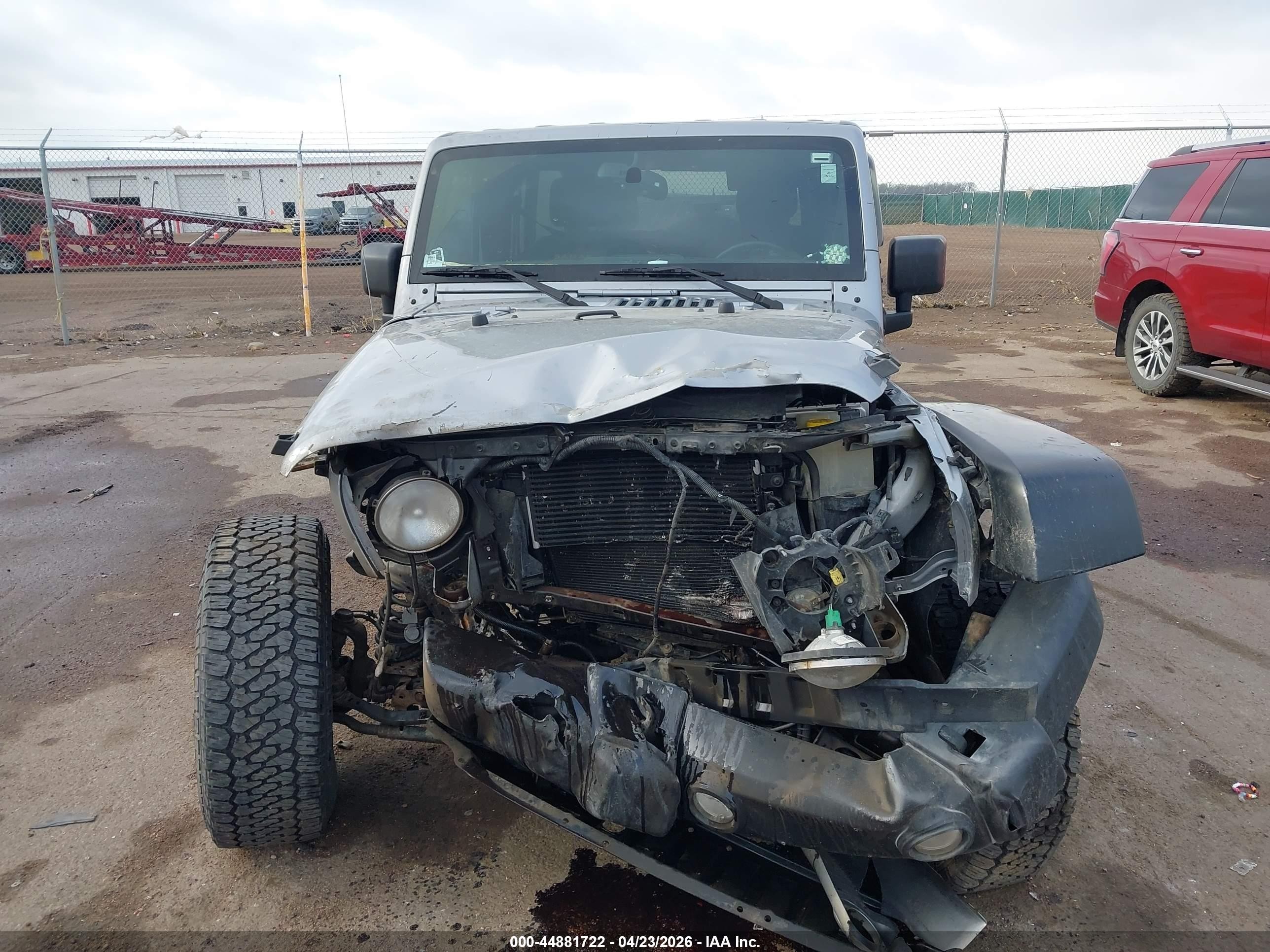 2014 Jeep Wrangler Unlimited Sahara Gray vin: 1C4BJWEG3EL141584