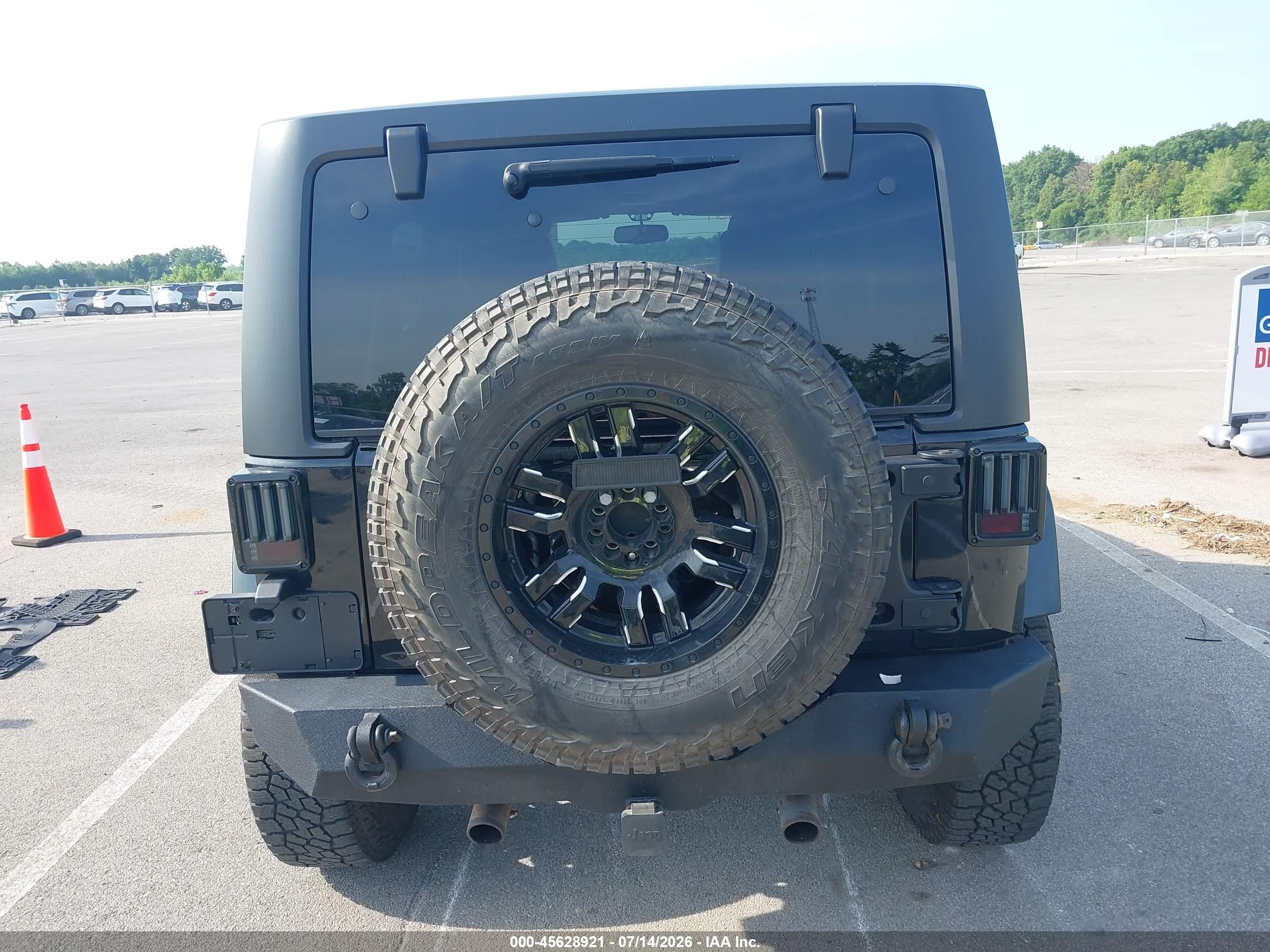 2014 Jeep Wrangler Unlimited Sahara Black vin: 1C4BJWEG3EL172284