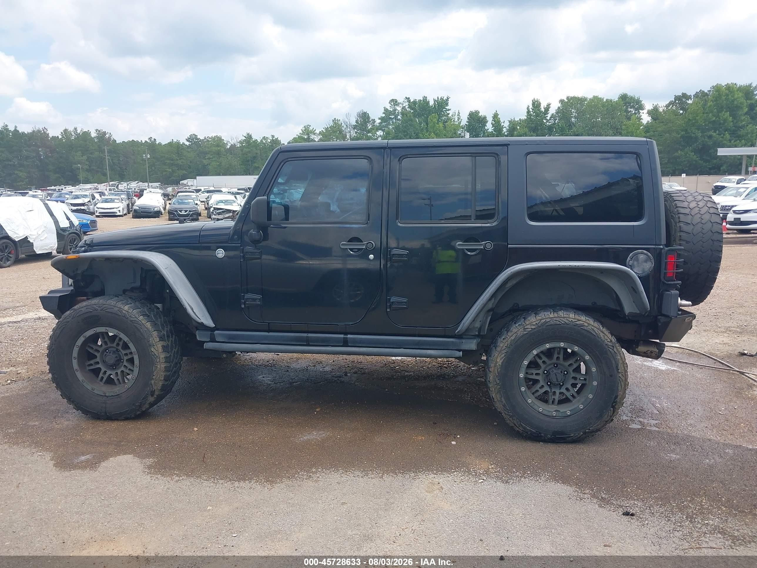 2014 Jeep Wrangler Unlimited Sahara Black vin: 1C4BJWEG3EL204344