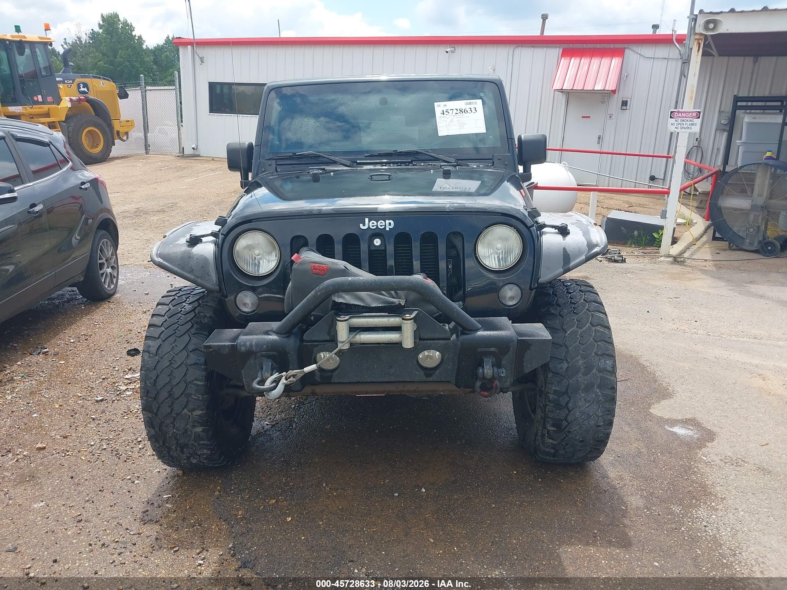 2014 Jeep Wrangler Unlimited Sahara Black vin: 1C4BJWEG3EL204344