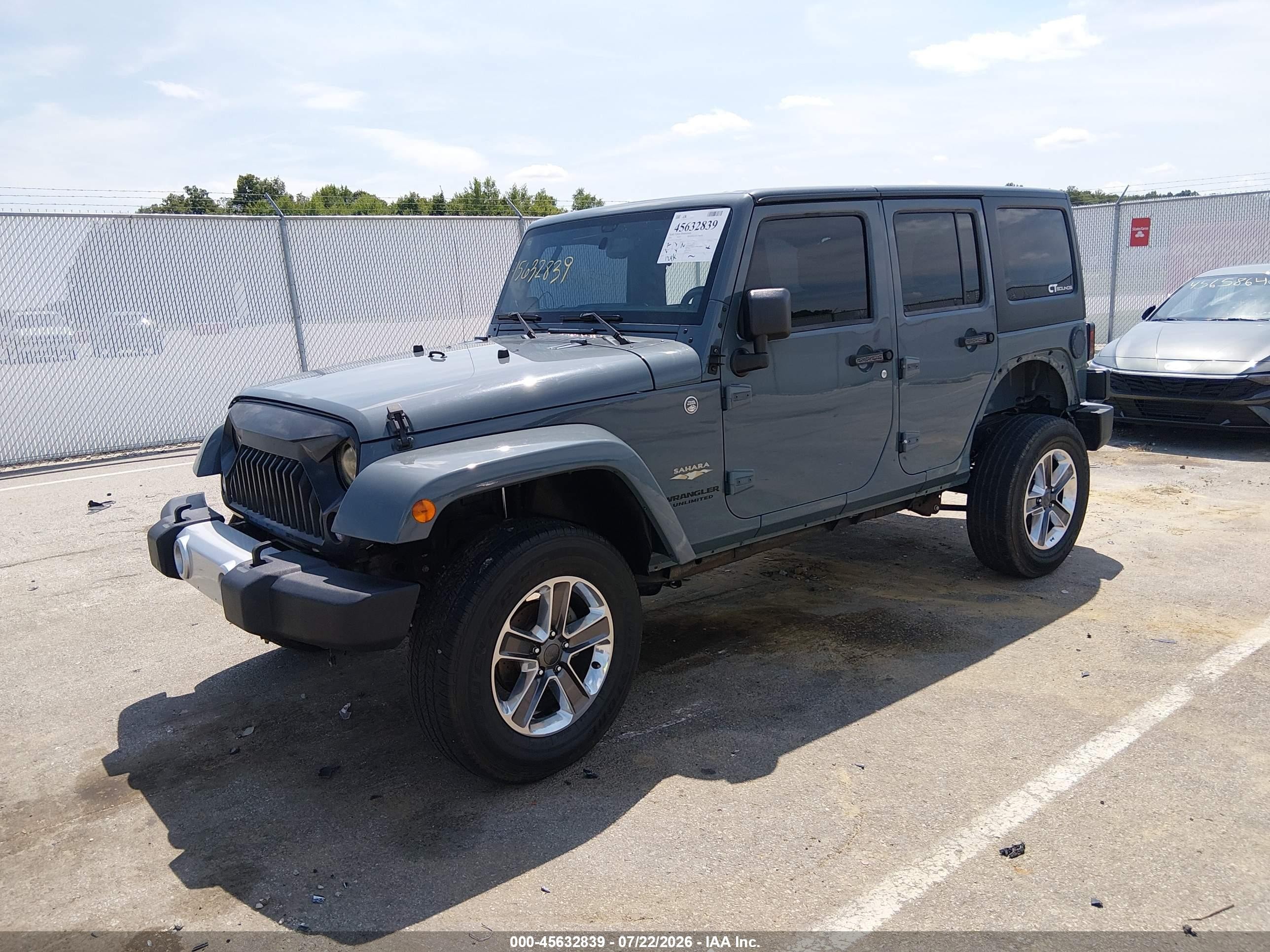 2014 Jeep Wrangler Unlimited Sahara Gray vin: 1C4BJWEG3EL263166