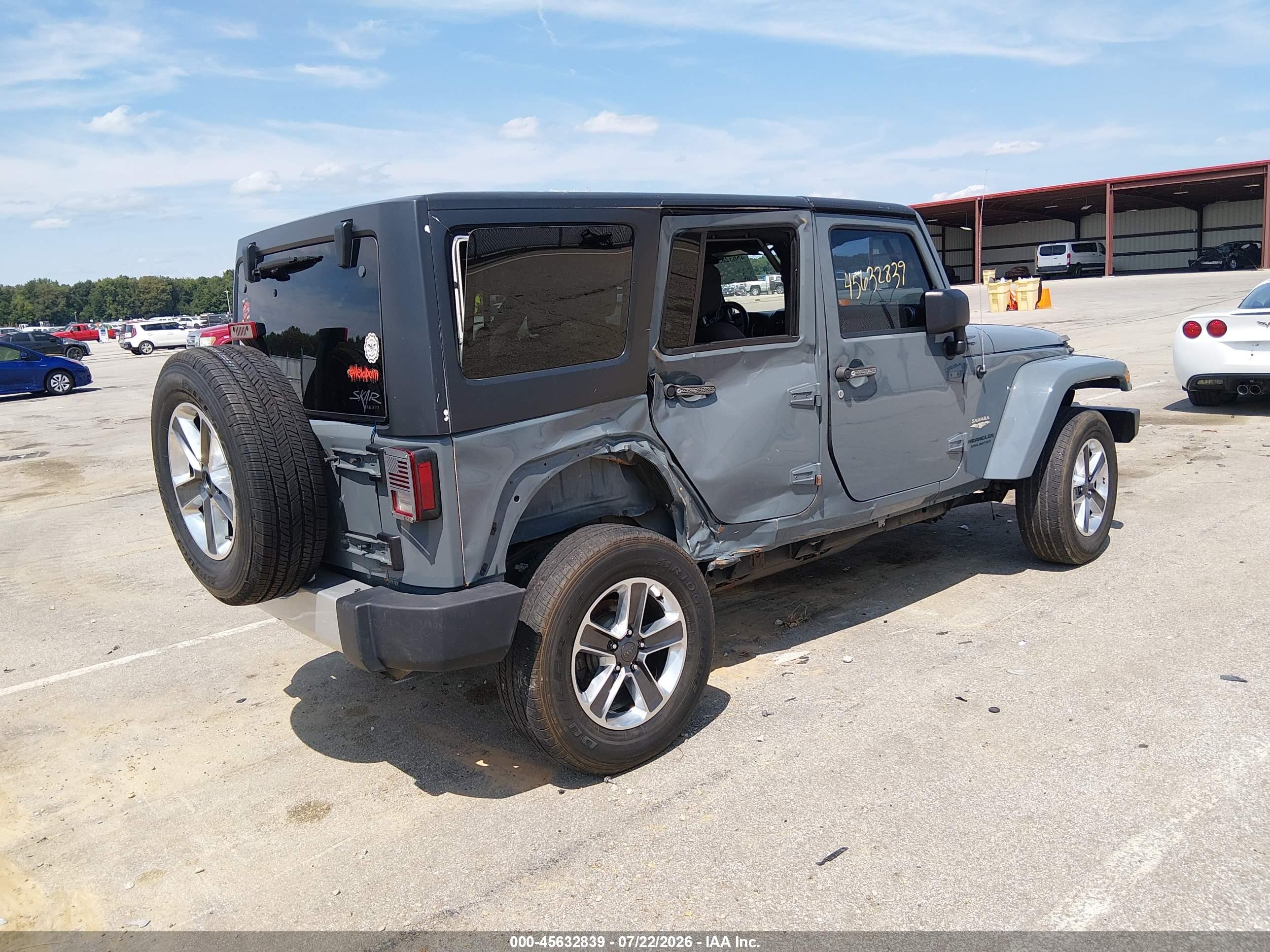 2014 Jeep Wrangler Unlimited Sahara Gray vin: 1C4BJWEG3EL263166