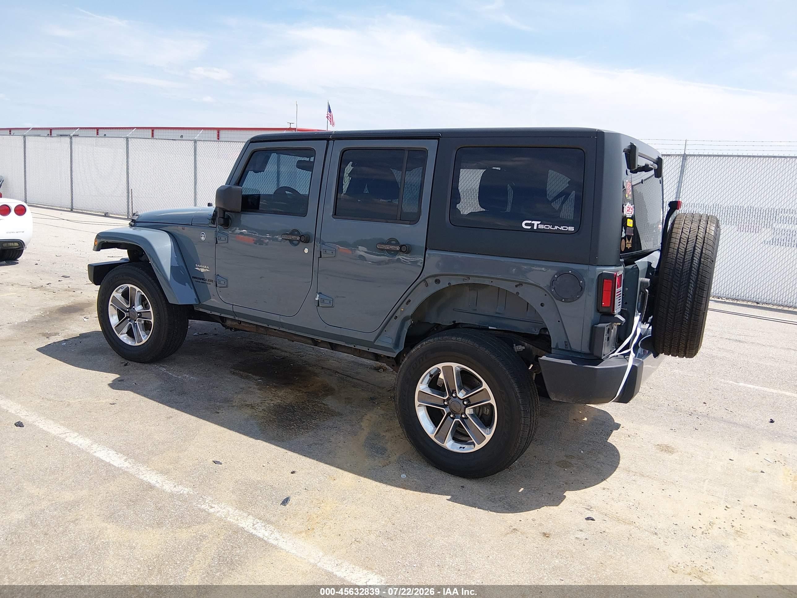 2014 Jeep Wrangler Unlimited Sahara Gray vin: 1C4BJWEG3EL263166