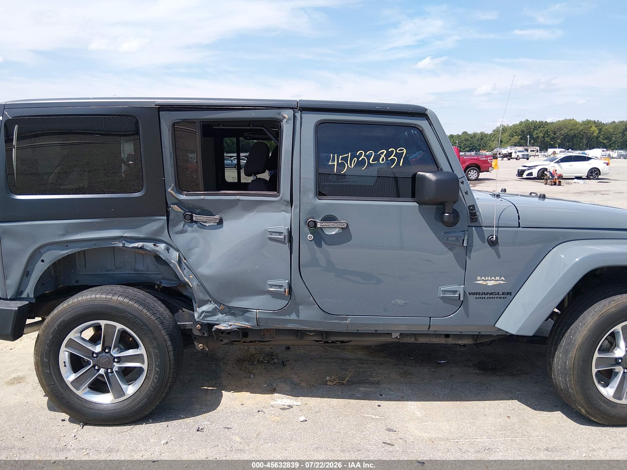2014 Jeep Wrangler Unlimited Sahara Gray vin: 1C4BJWEG3EL263166