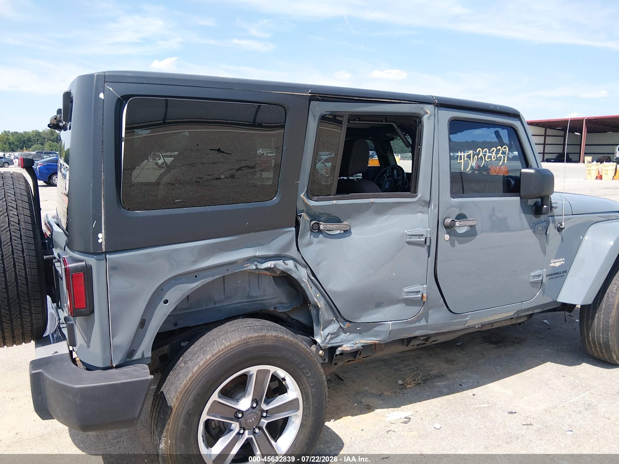 2014 Jeep Wrangler Unlimited Sahara Gray vin: 1C4BJWEG3EL263166