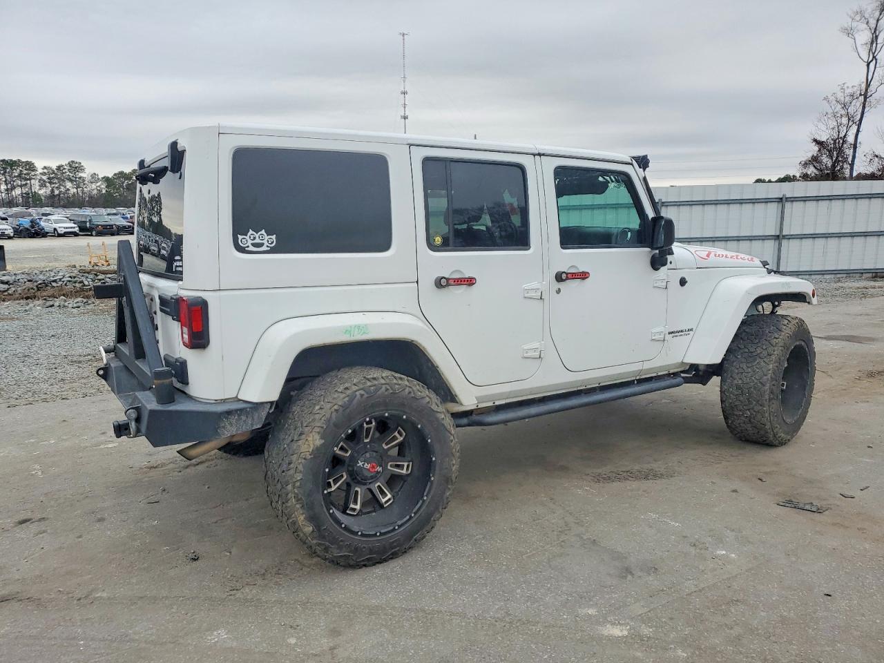 2014 Jeep Wrangler Unlimited Sahara White vin: 1C4BJWEG3EL286897