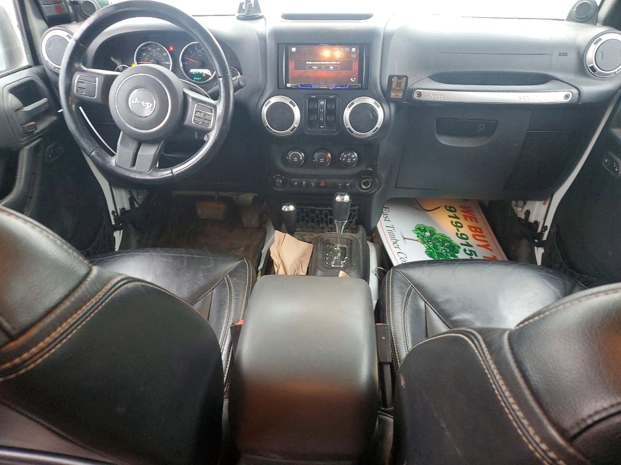 2014 Jeep Wrangler Unlimited Sahara White vin: 1C4BJWEG3EL286897