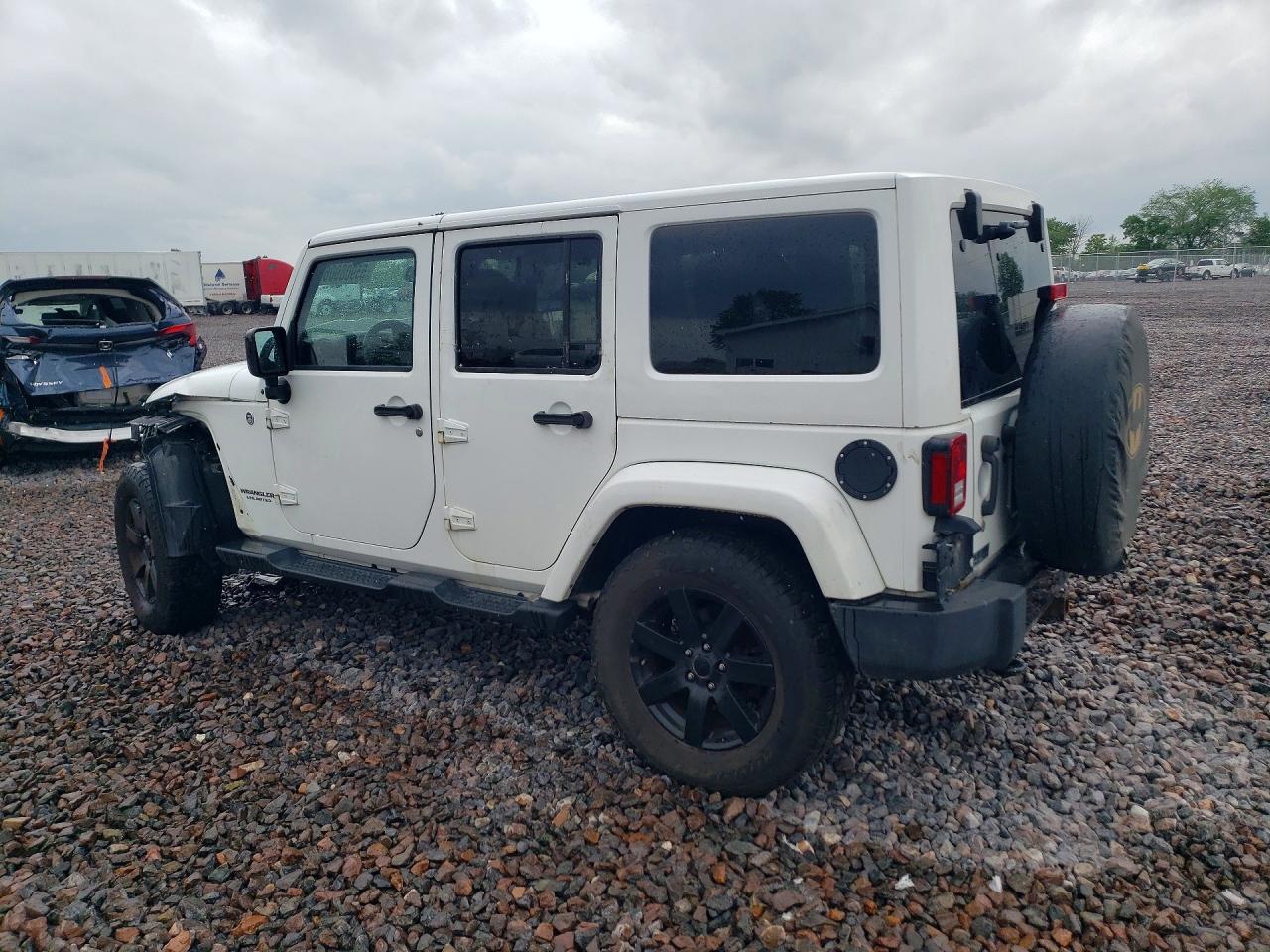 2014 Jeep Wrangler Unlimited Sahara White vin: 1C4BJWEG3EL300460