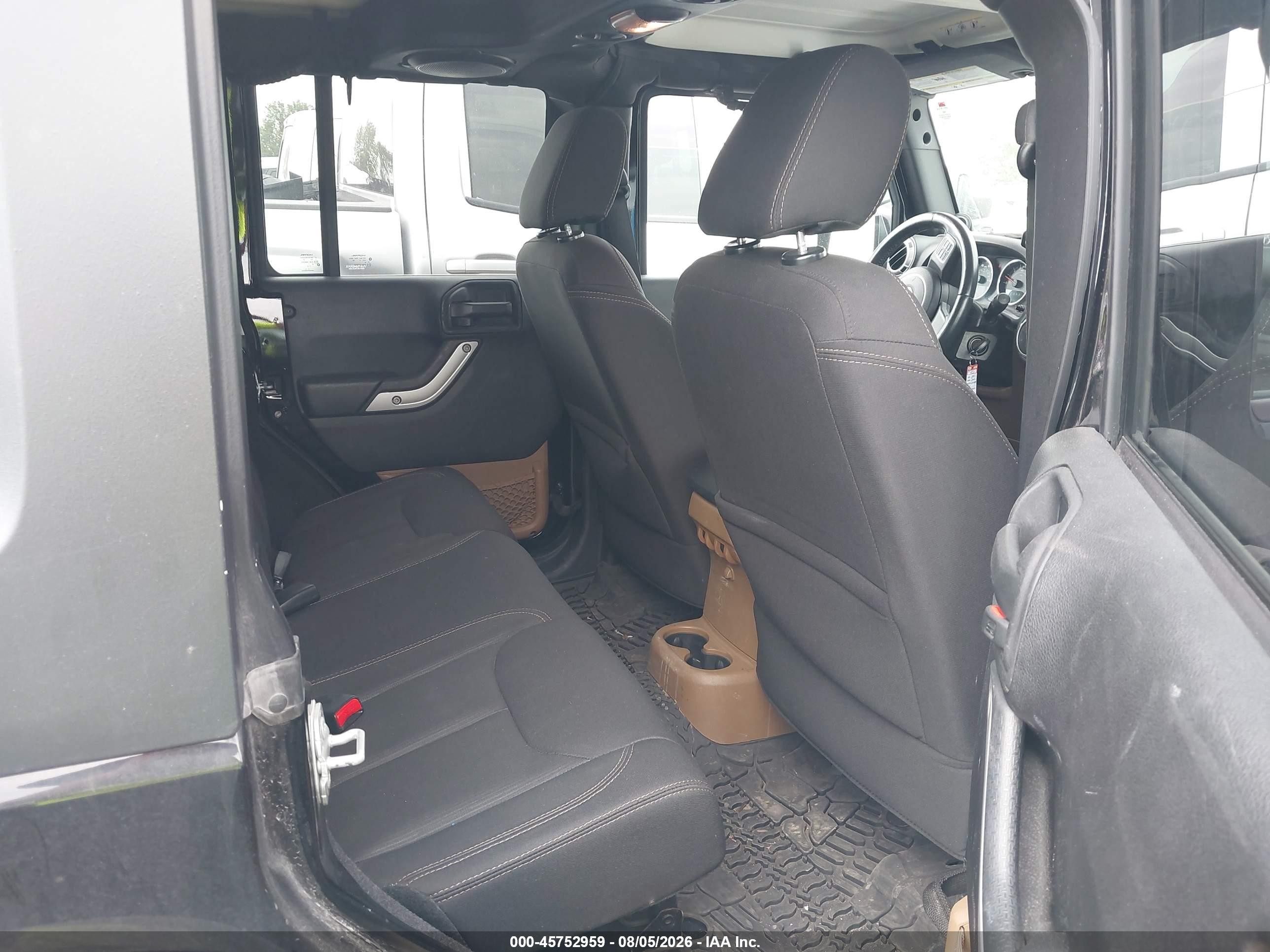 2014 Jeep Wrangler Unlimited Sahara Black vin: 1C4BJWEG3EL302340