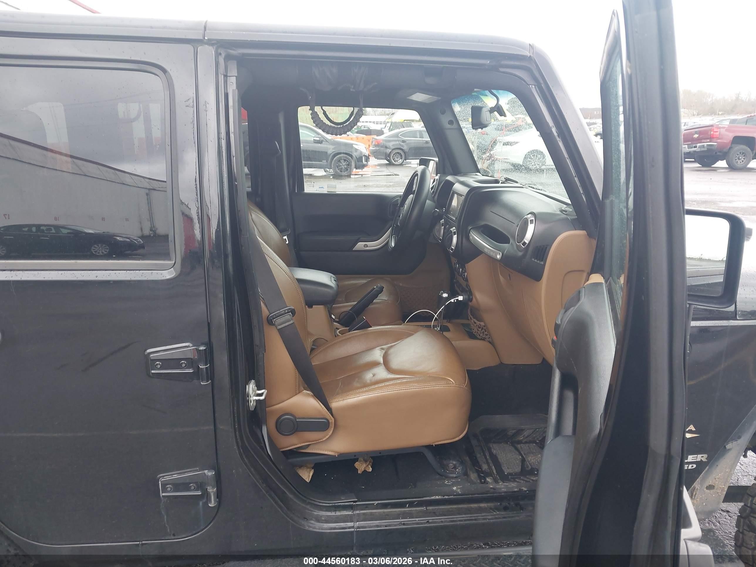 2015 Jeep Wrangler Unlimited Sahara Black vin: 1C4BJWEG3FL516908