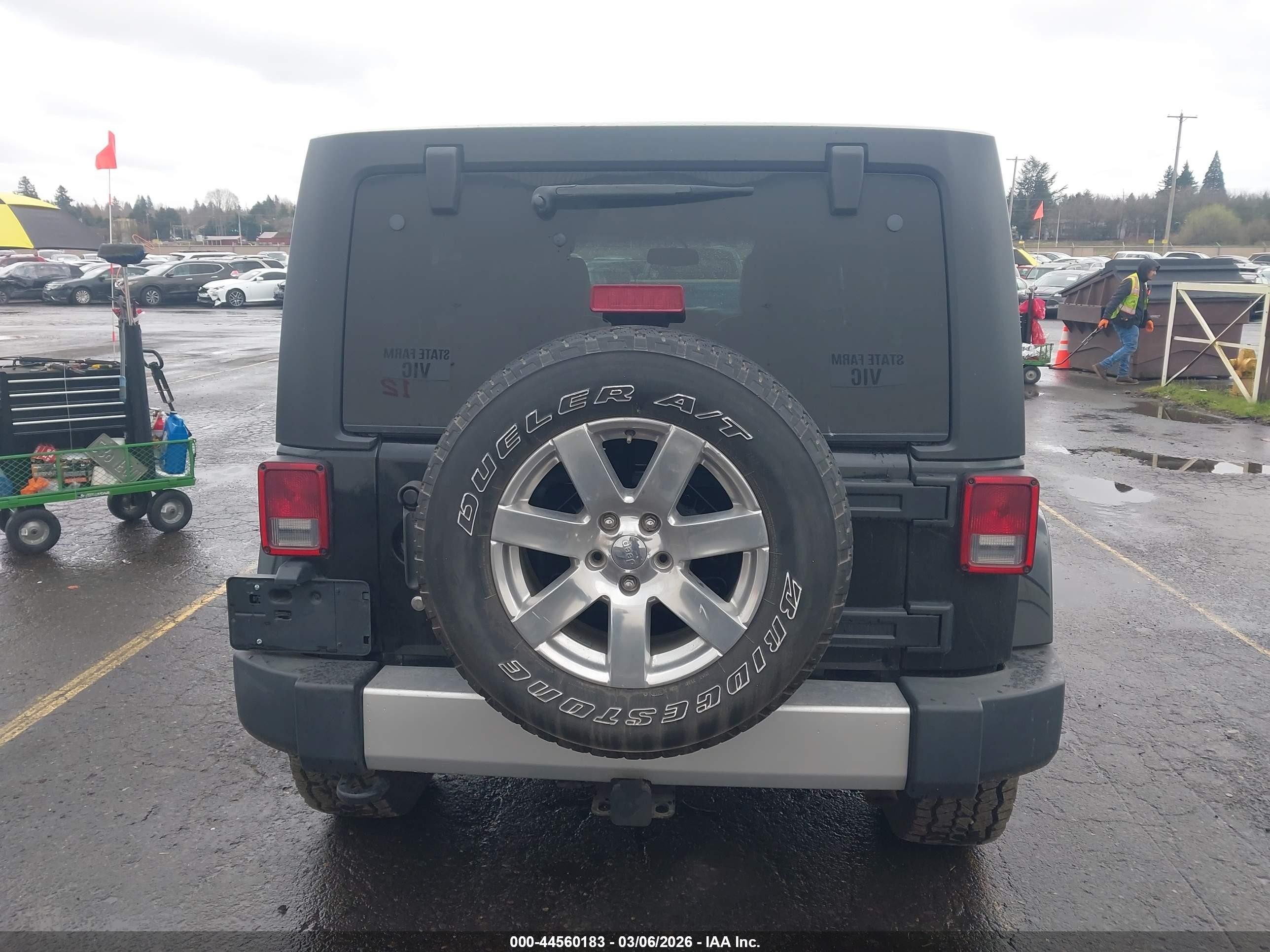 2015 Jeep Wrangler Unlimited Sahara Black vin: 1C4BJWEG3FL516908