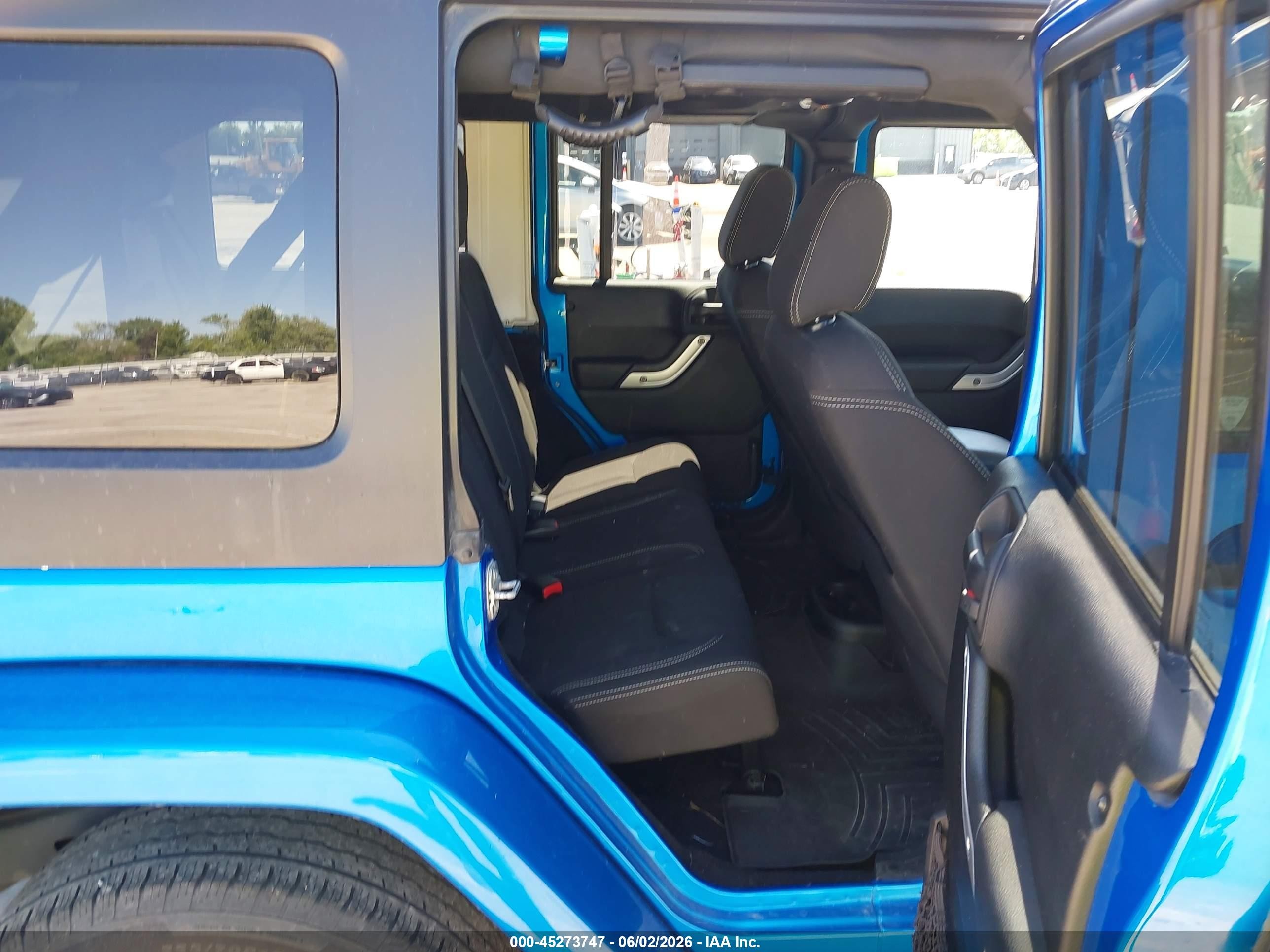 2015 Jeep Wrangler Unlimited Sahara Blue vin: 1C4BJWEG3FL555708