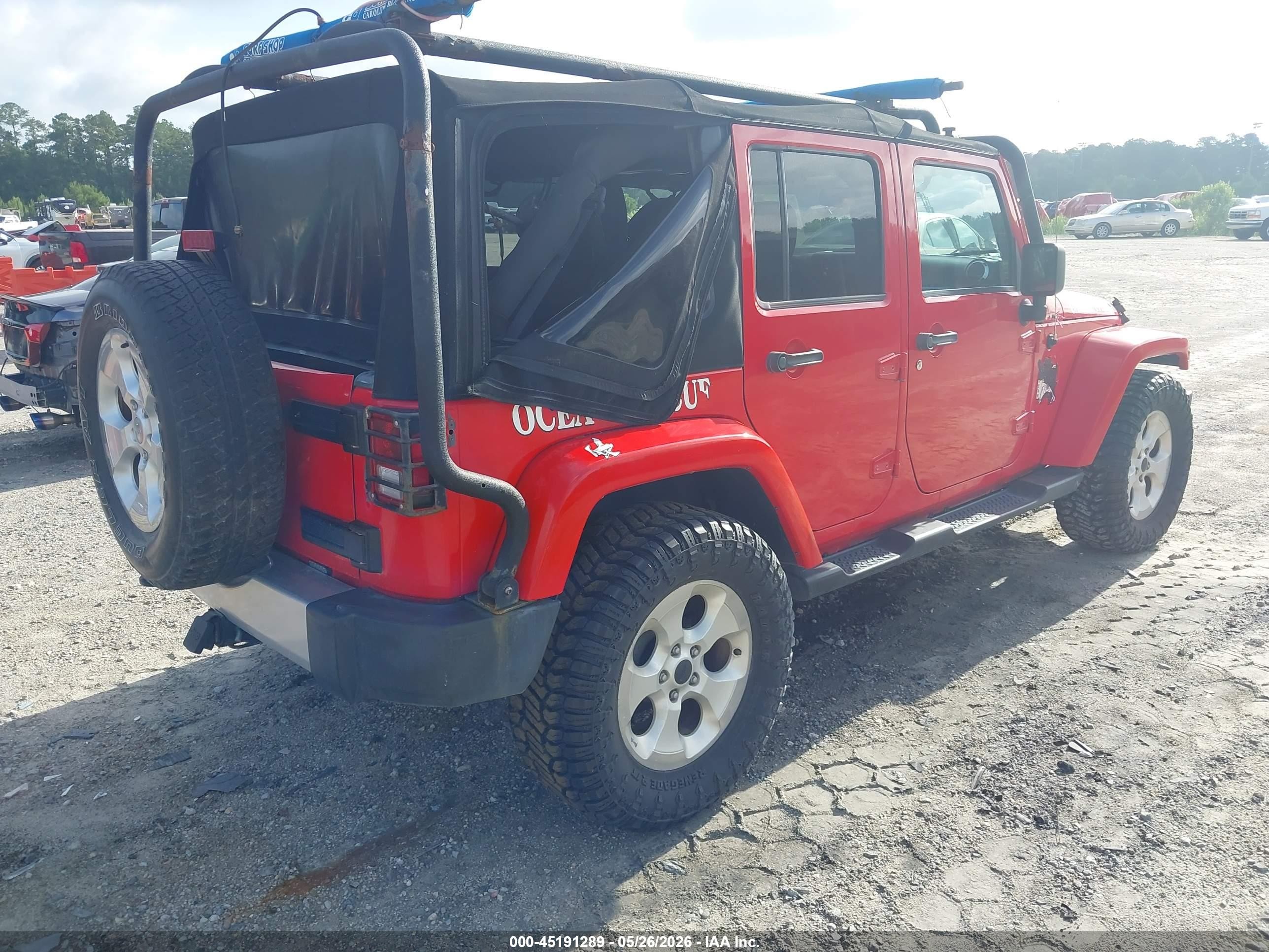 2015 Jeep Wrangler Unlimited Sahara Red vin: 1C4BJWEG3FL556308