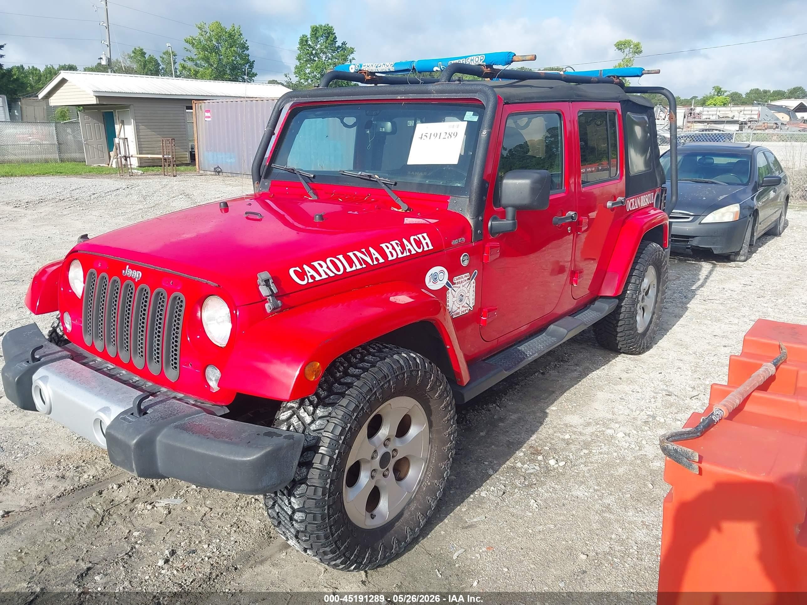 2015 Jeep Wrangler Unlimited Sahara Red vin: 1C4BJWEG3FL556308